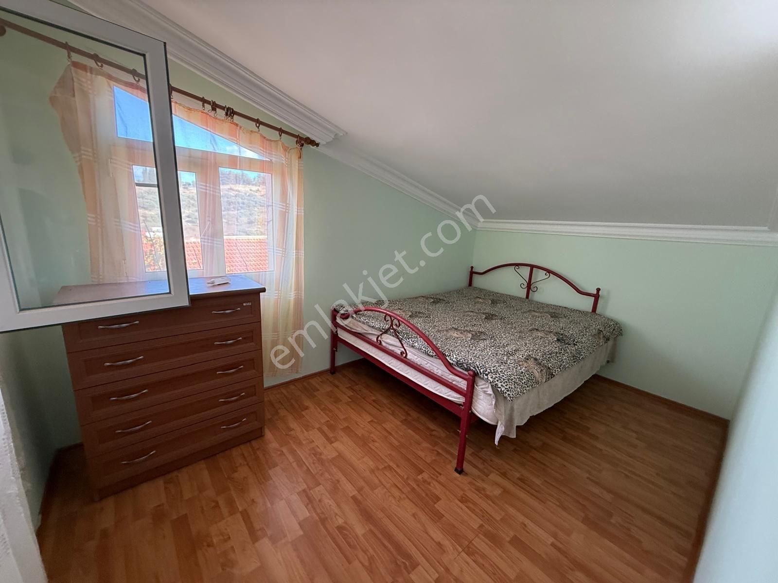 Kuşadası Davutlar Merkezine Yakın 3+1 Bahçeli Verandalı Villa - Görsel 30