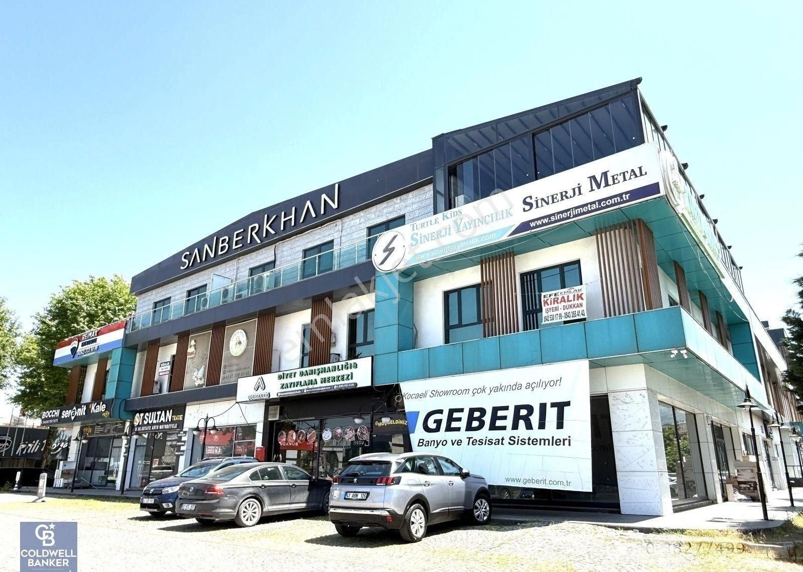 Cb Akademi Başiskele Sanberkhan Kiralık 425 M2 D-130 Cephe Ofis