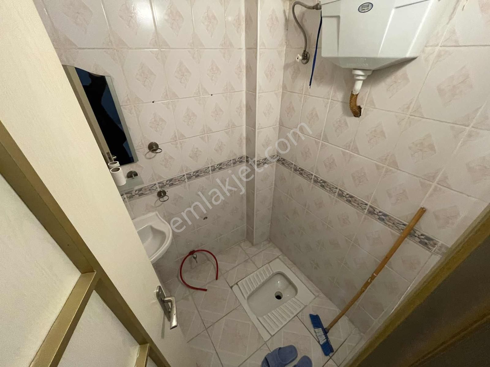 Mühür360'dan Gültepe'de 3 Katlı İçi Yenilenmiş Bahçeli -tripleks - Görsel 6