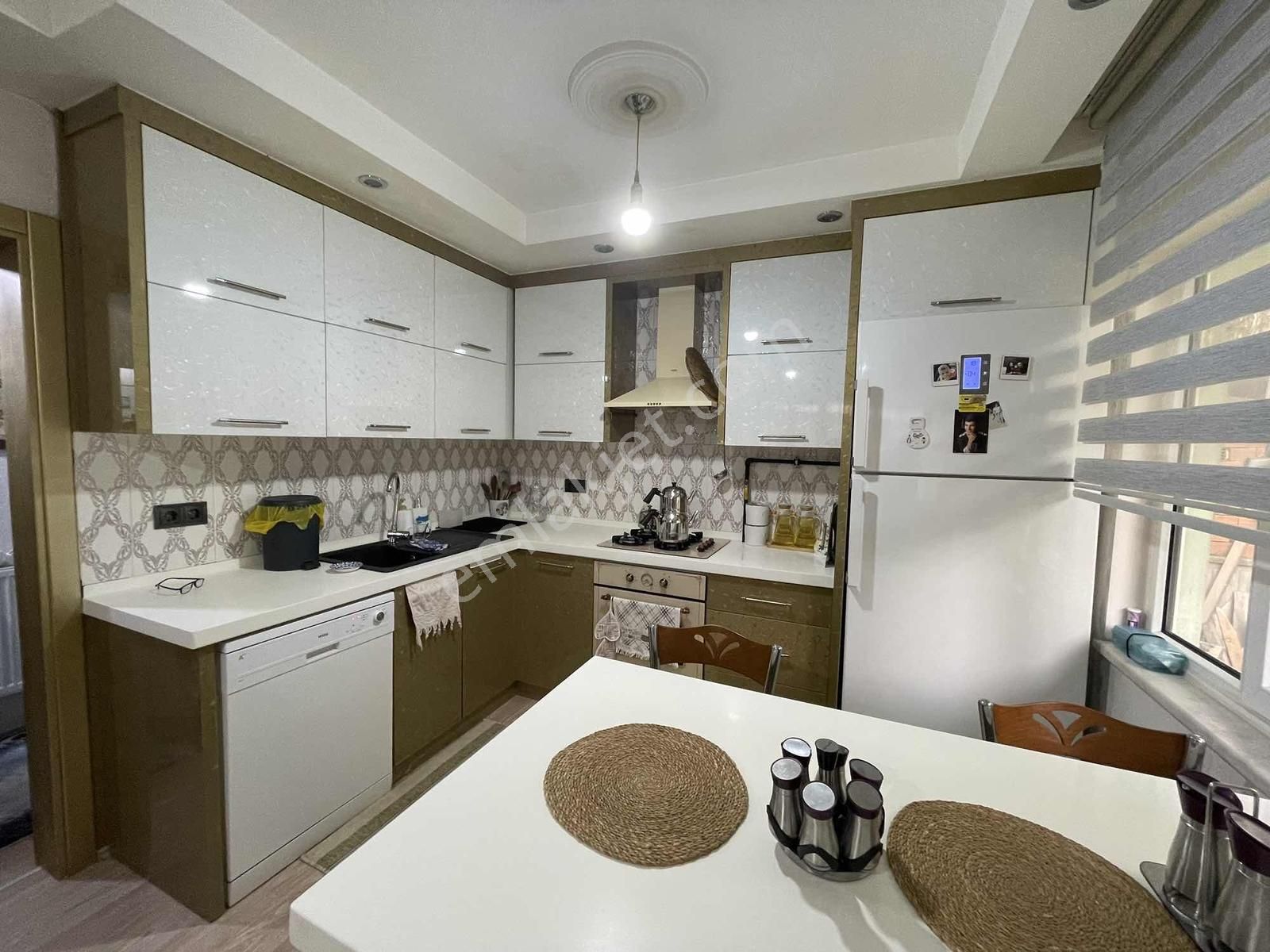 Mühür360'dan Gültepe'de 3 Katlı İçi Yenilenmiş Bahçeli -tripleks - Görsel 8