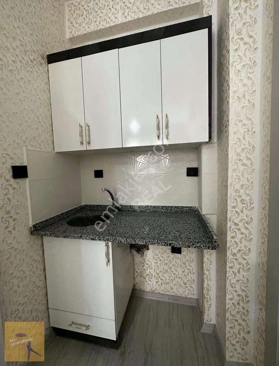 Güneykette Kiralık 1+0 Merkezi Konumda - Görsel 3