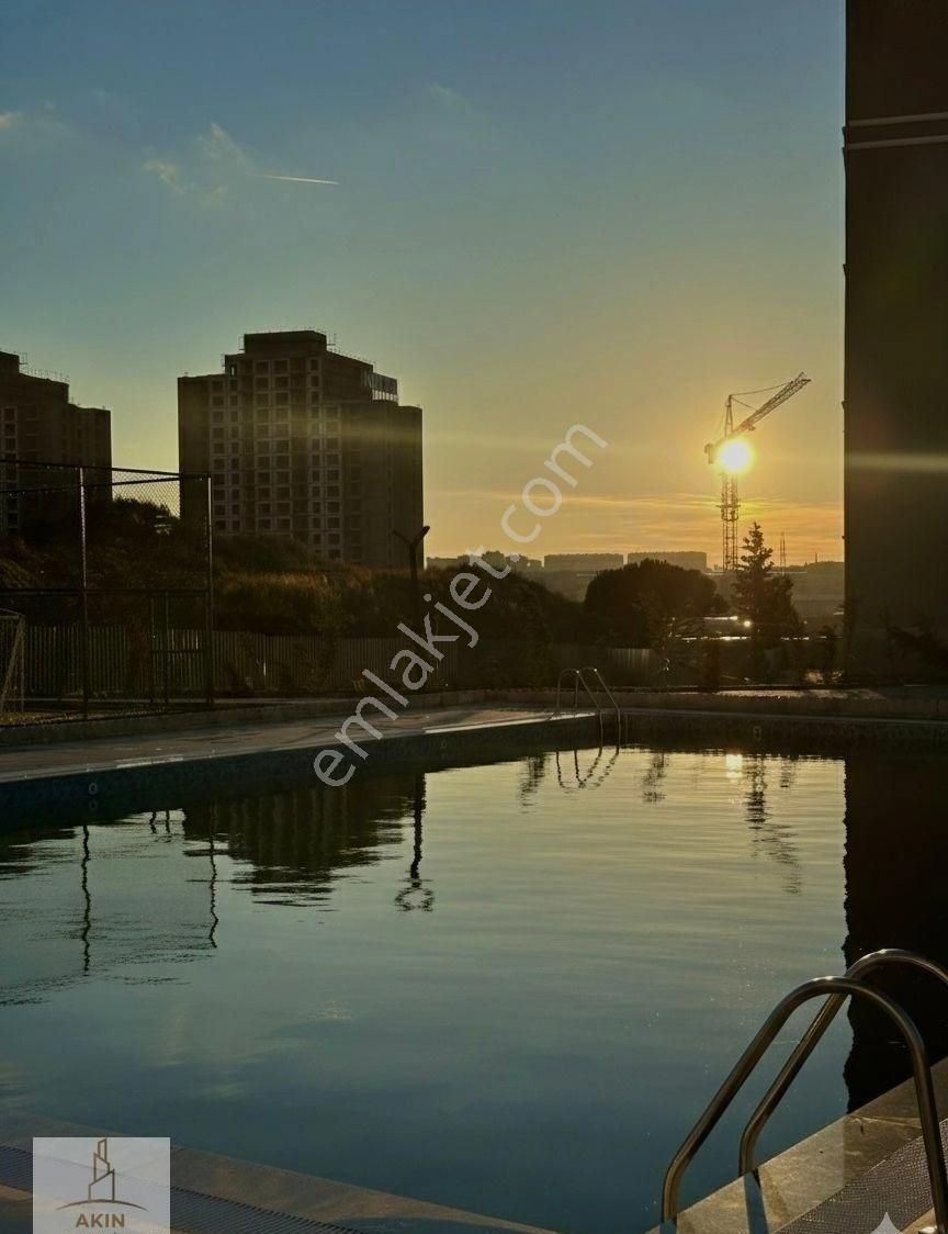 Bahçeşehir Hayat Park 1 Satılık 1+1 Sıfır Eşyalı Loft Daire