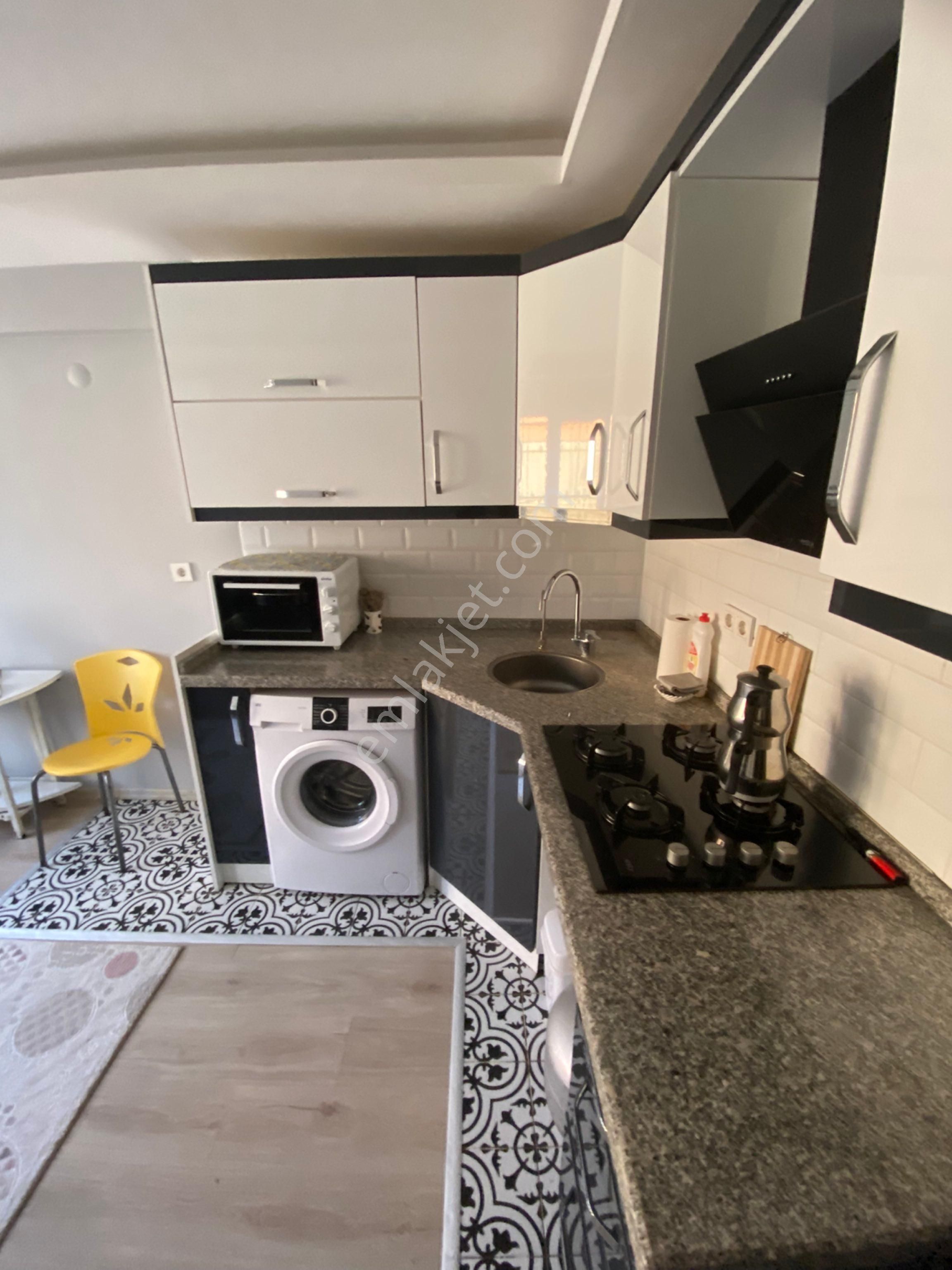 Nezih Apartmanda Eşyalı 1+1 - Görsel 10