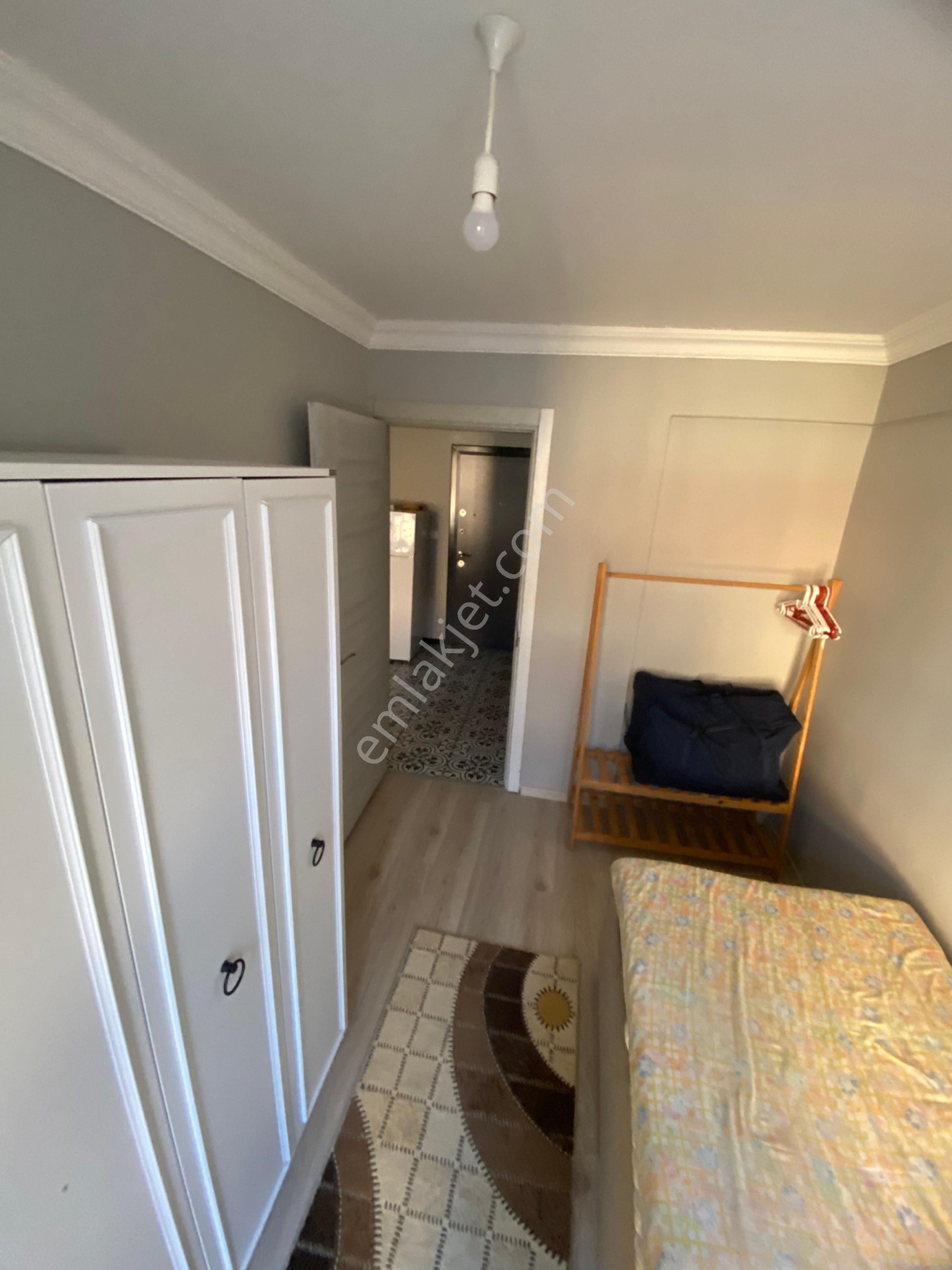 Nezih Apartmanda Eşyalı 1+1 - Görsel 14