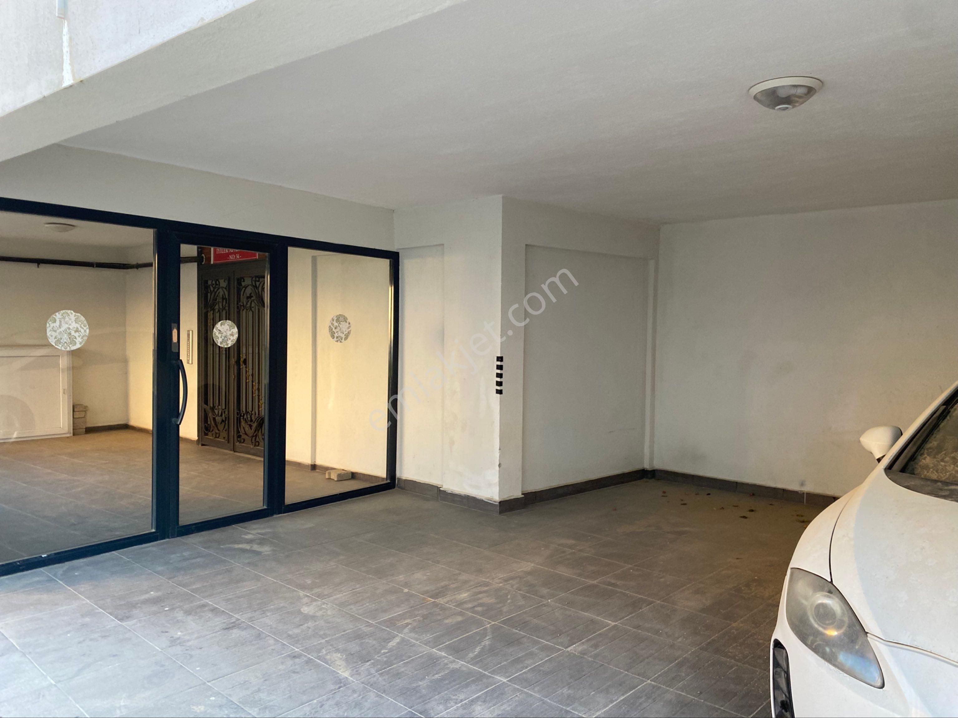 Nezih Apartmanda Eşyalı 1+1 - Görsel 7