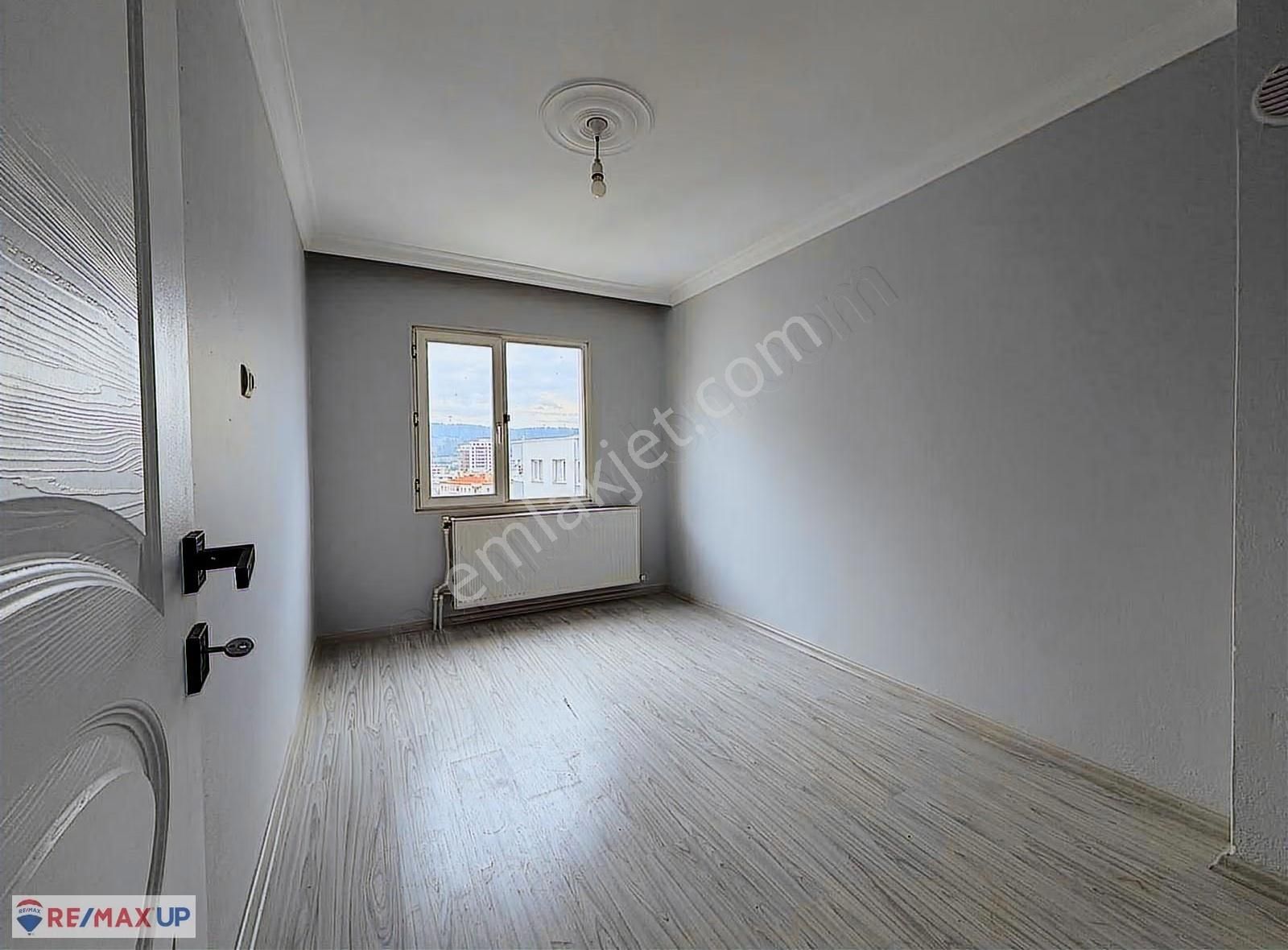 Buca Yıldız Mh. Site İçi Asansörlü Kiralık 3+1 Daire - Görsel 3