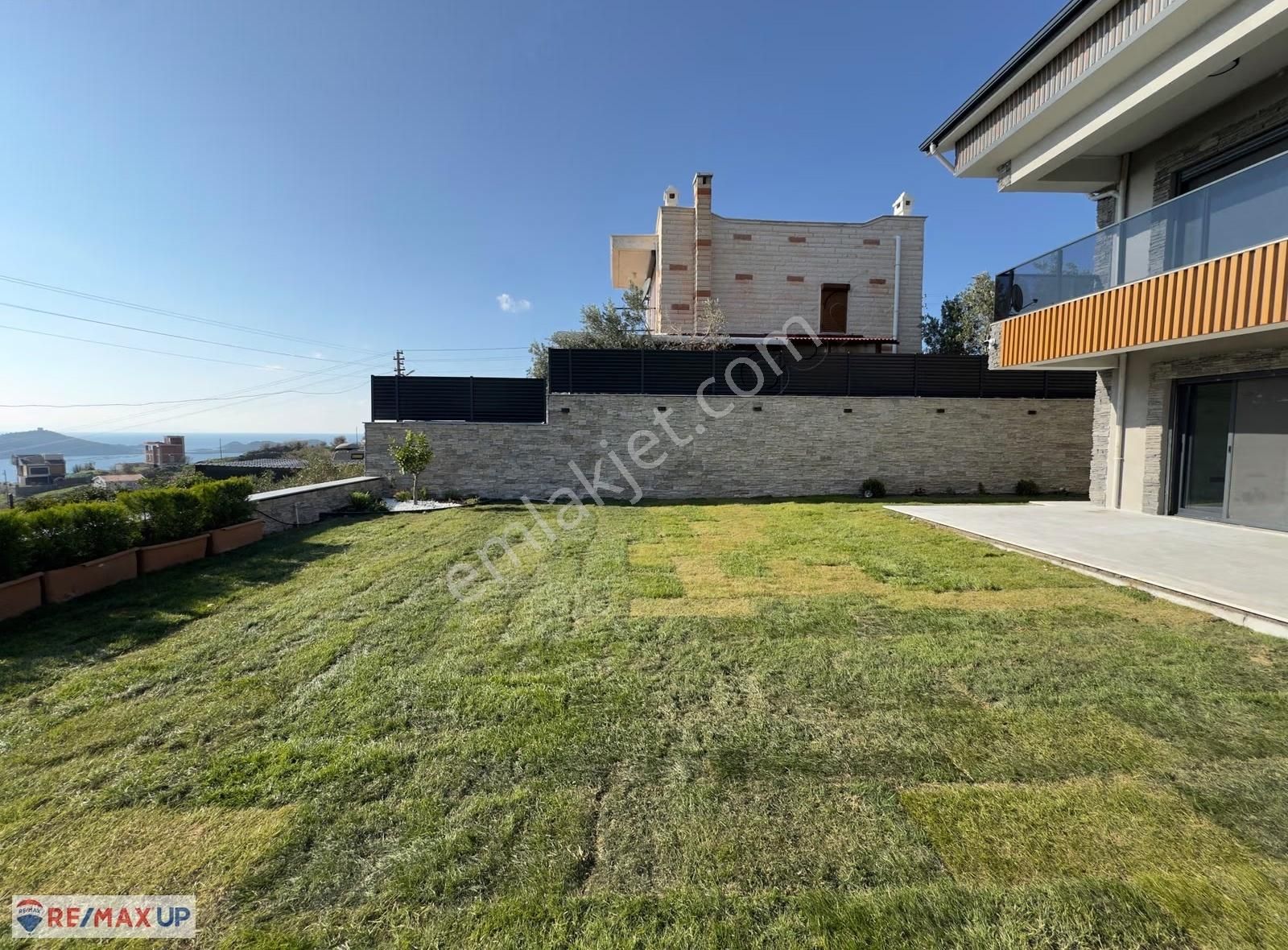 İzmir'in İncisi Çandarlı'da Deniz Manzaralı Lüks Müstakil Villa - Görsel 4