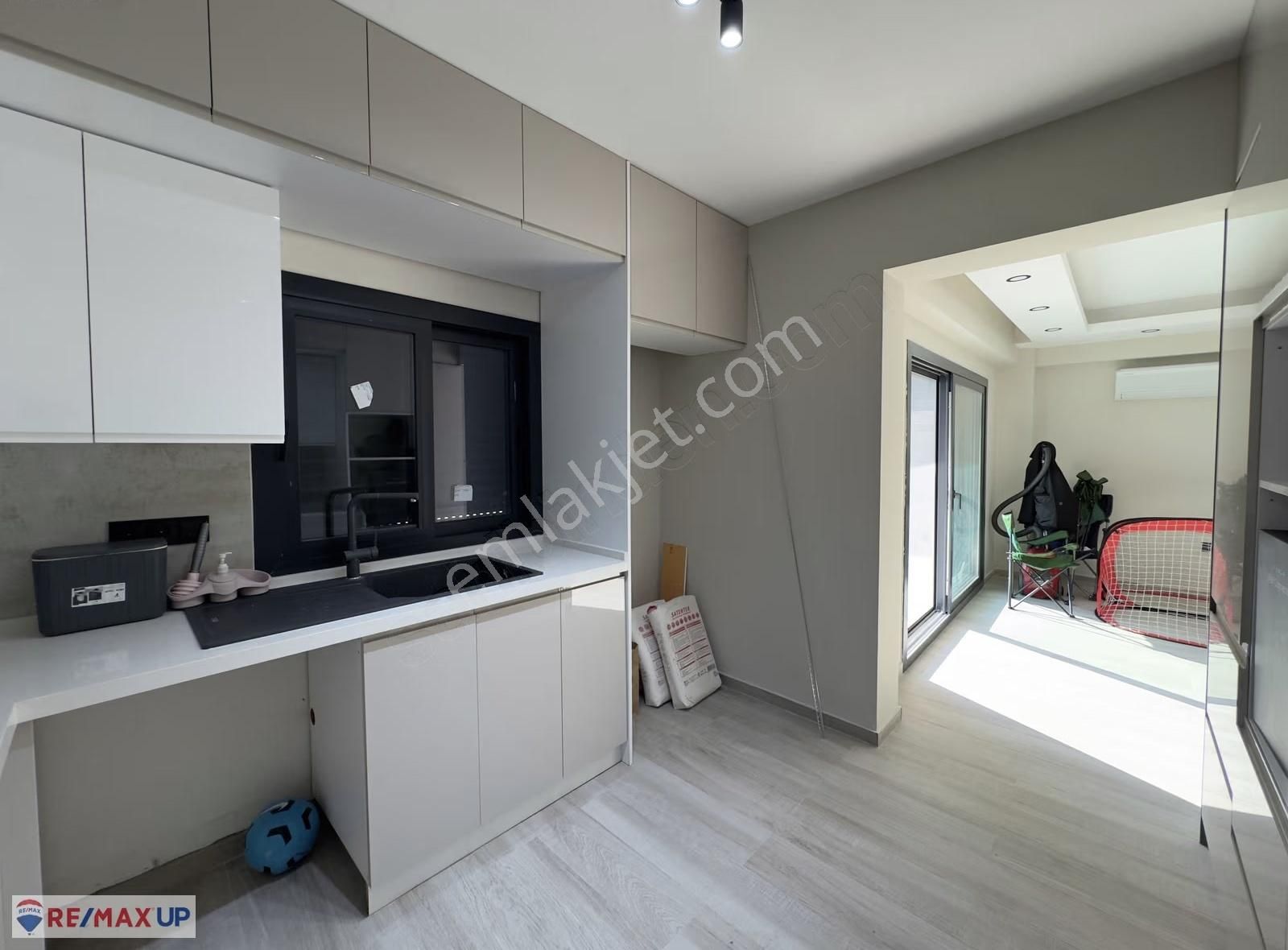 İzmir'in İncisi Çandarlı'da Deniz Manzaralı Lüks Müstakil Villa - Görsel 25