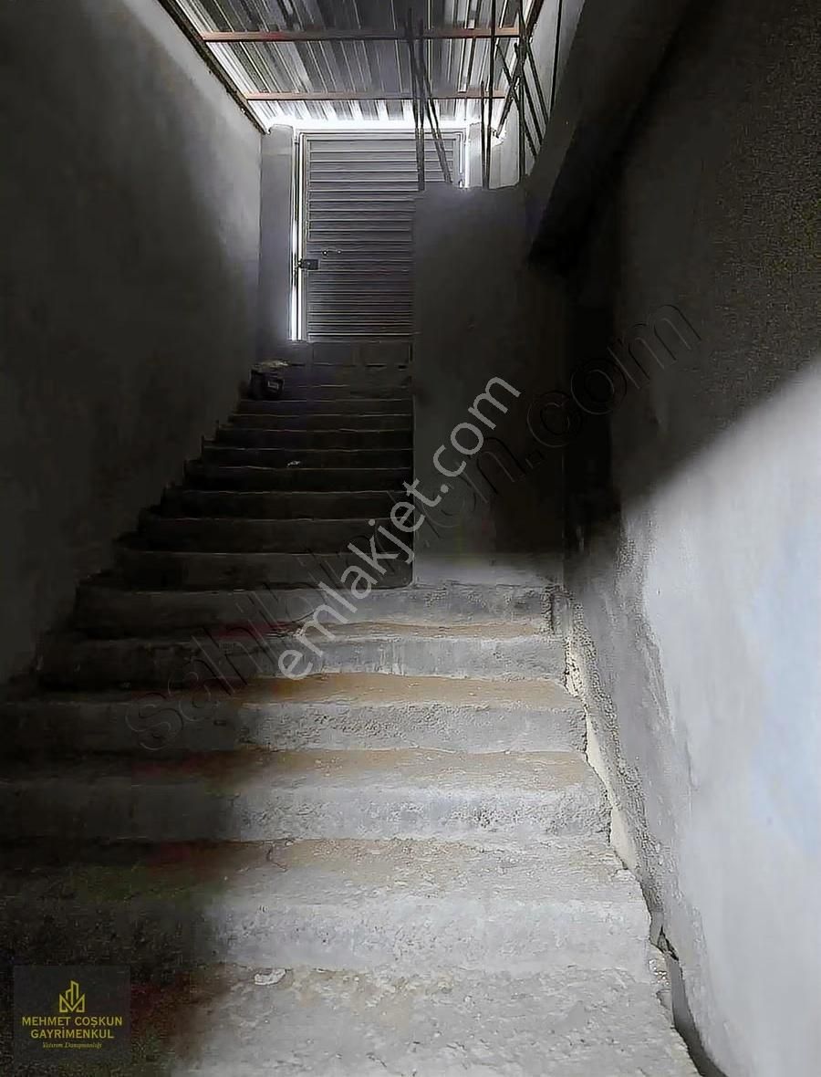 Mobilyacılar Sitesin'de 2 Katlı 1000m2 Kapalı Alana Sahip Dükkan - Görsel 6