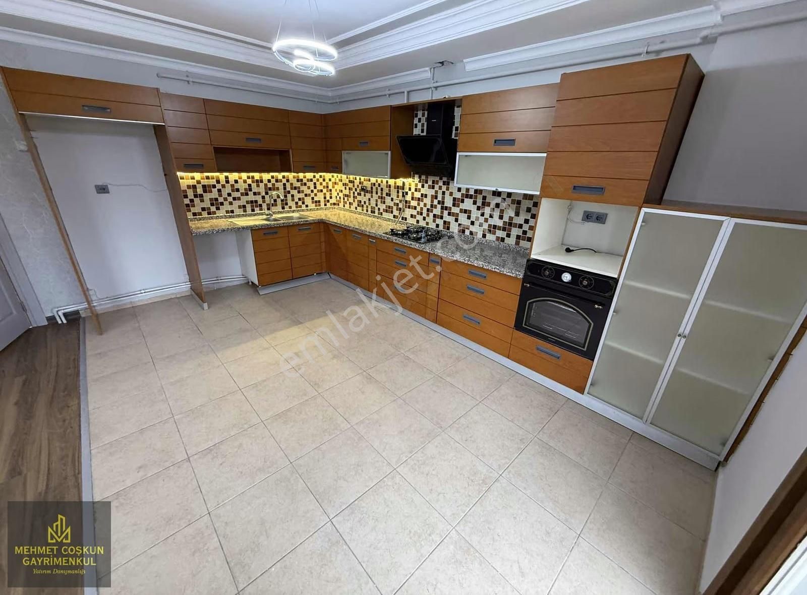 Kurttepe Bulvar Üstü Köşk Plazada Xl Satılık 4+1 Daire - Görsel 5