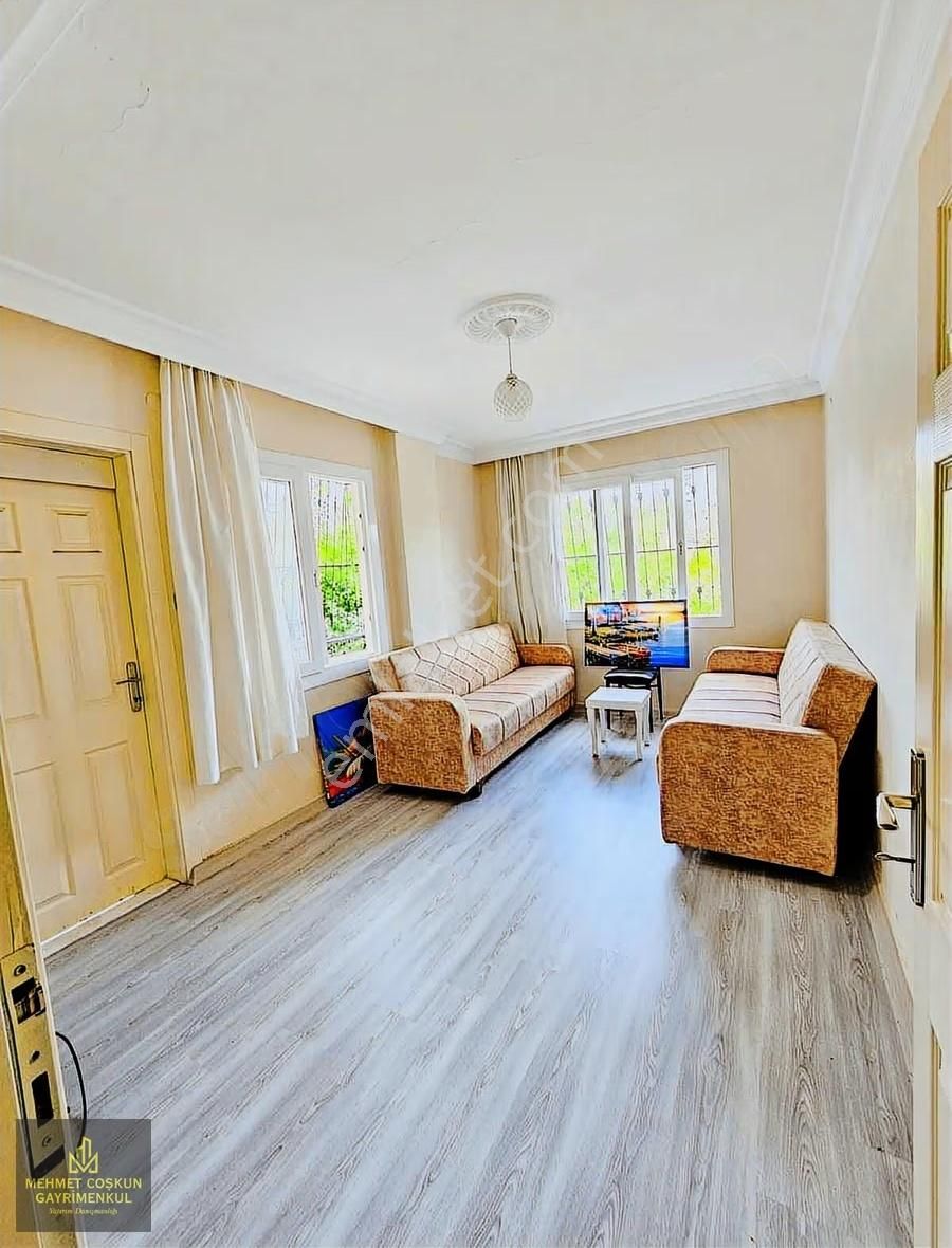 100.yılda Köşe Parsel Tek Tapu Bahçeli Satılık 3 Katlı Ev - Görsel 17