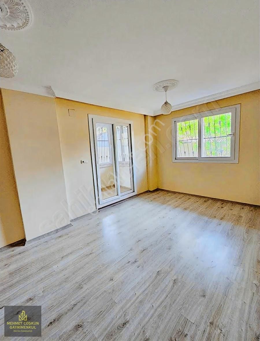 100.yılda Köşe Parsel Tek Tapu Bahçeli Satılık 3 Katlı Ev - Görsel 15