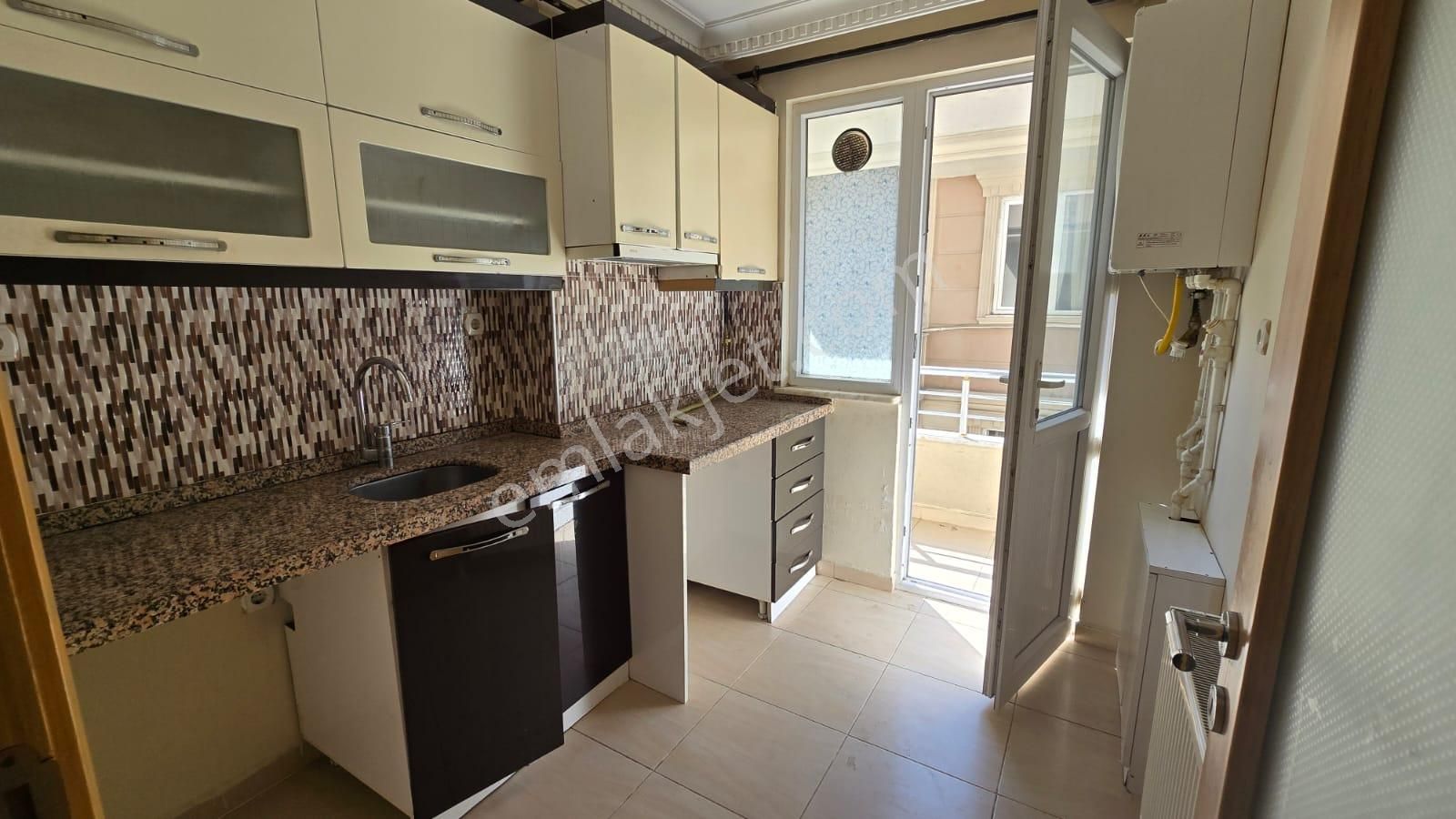 Esenyurt Merkezi Konum Hasbahçe Konakları 2+1 Kiralık 75m²arakat - Görsel 3