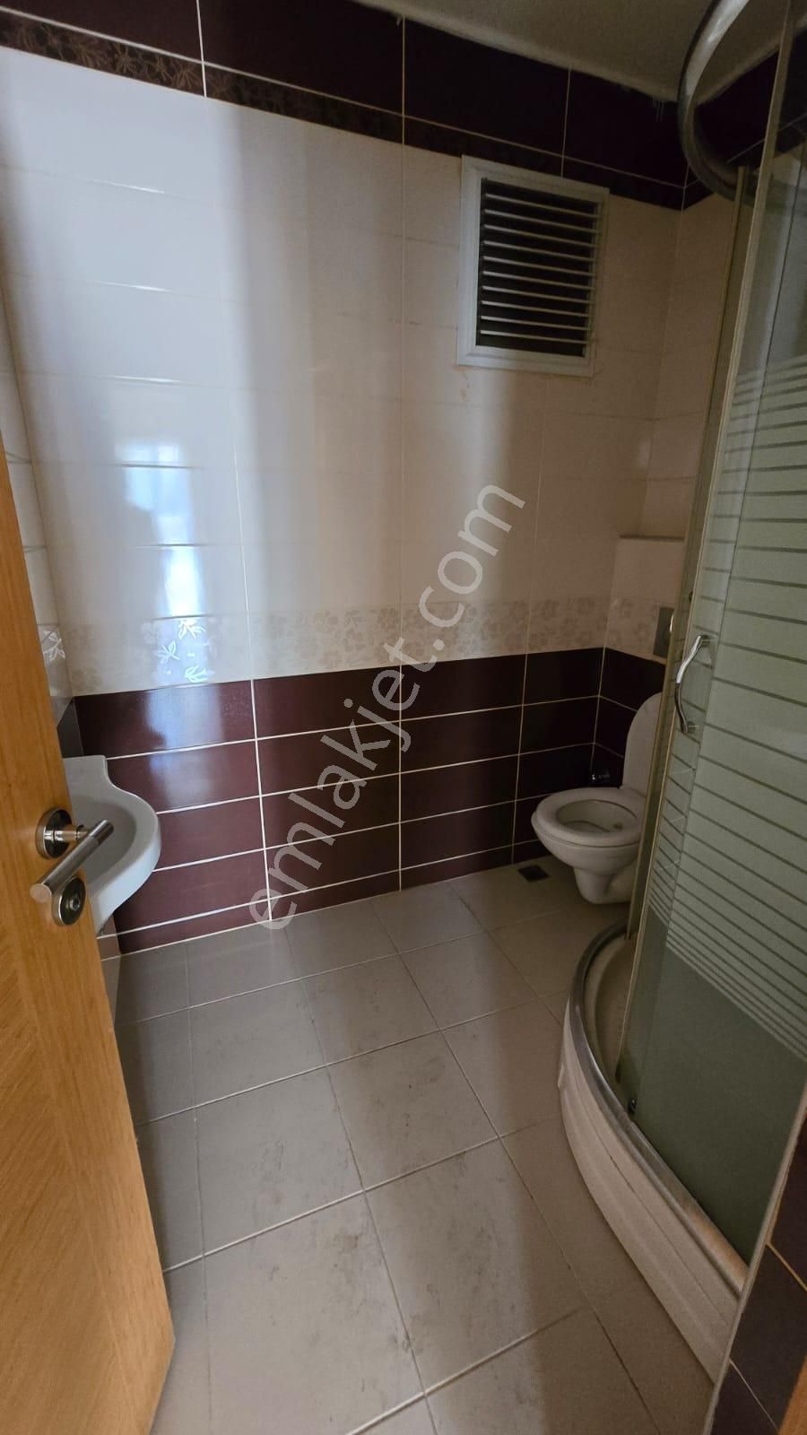 Esenyurt Merkezi Konum Hasbahçe Konakları 2+1 Kiralık 75m²arakat - Görsel 17