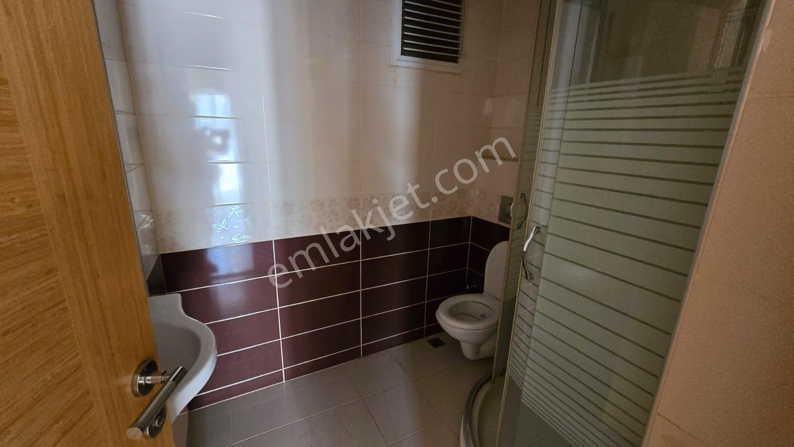 Esenyurt Merkezi Konum Hasbahçe Konakları 2+1 Kiralık 75m²arakat - Görsel 16