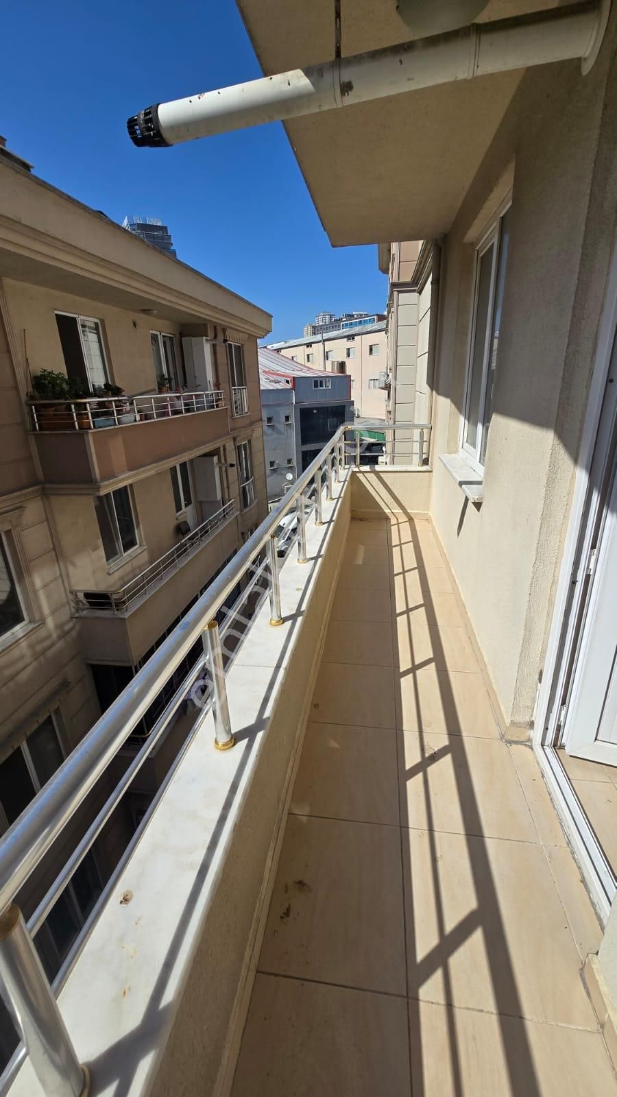 Esenyurt Merkezi Konum Hasbahçe Konakları 2+1 Kiralık 75m²arakat - Görsel 6