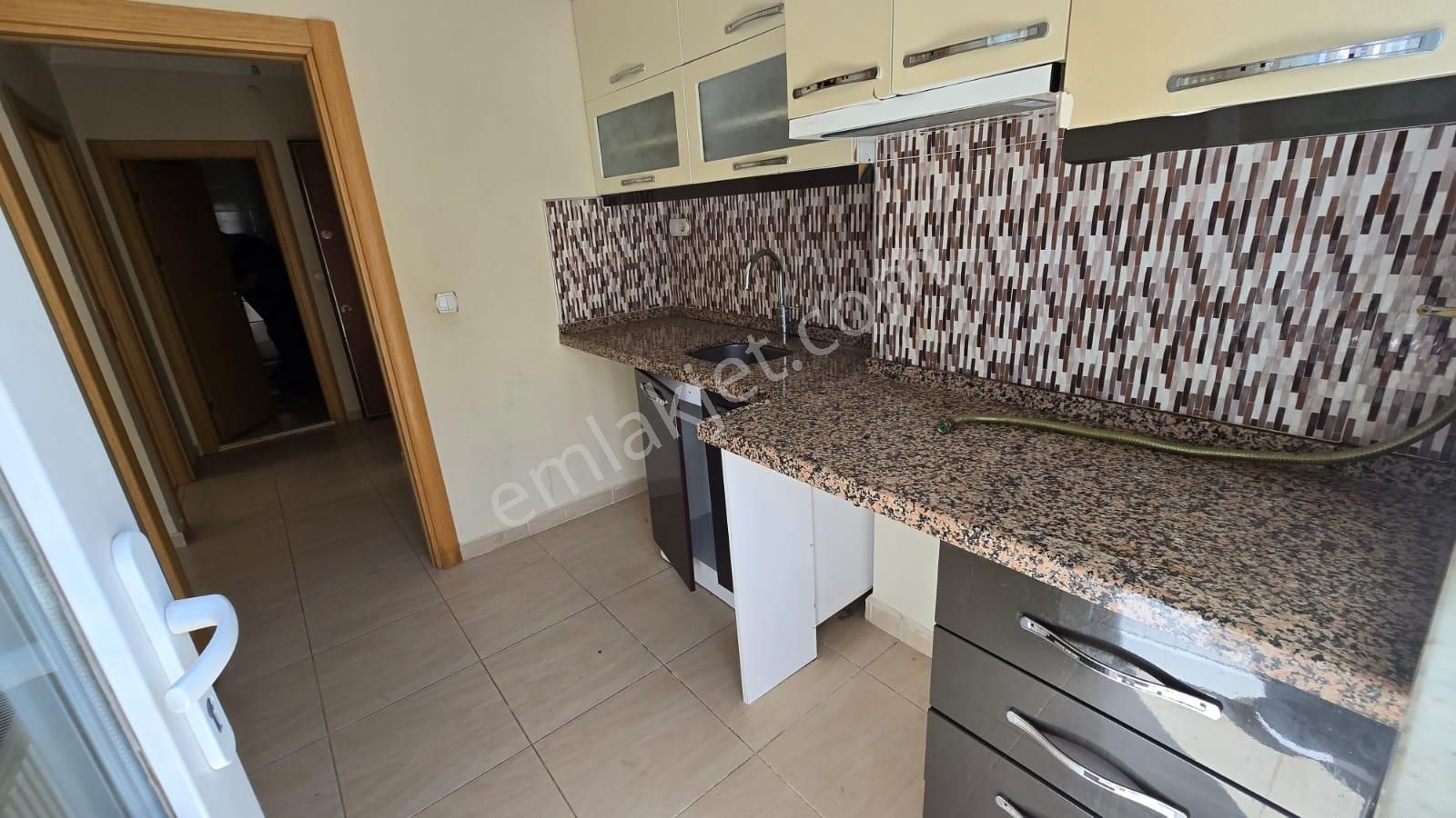 Esenyurt Merkezi Konum Hasbahçe Konakları 2+1 Kiralık 75m²arakat - Görsel 5
