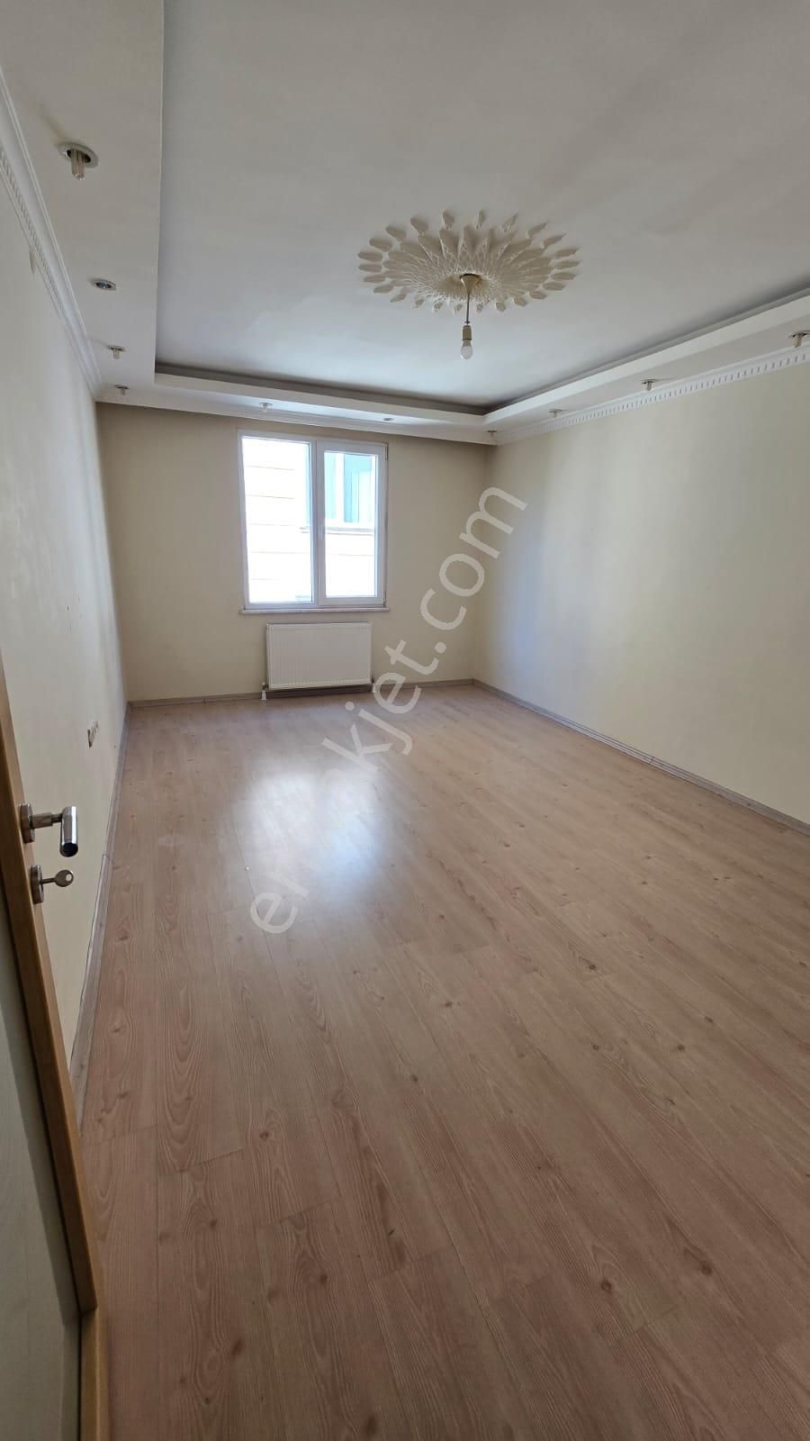 Esenyurt Merkezi Konum Hasbahçe Konakları 2+1 Kiralık 75m²arakat - Görsel 2