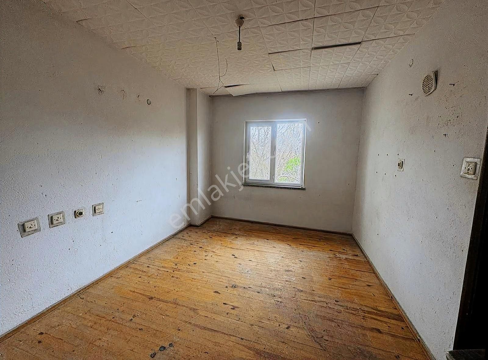 Şirin Evlerde İki Katlı Satılık Ev - Görsel 13