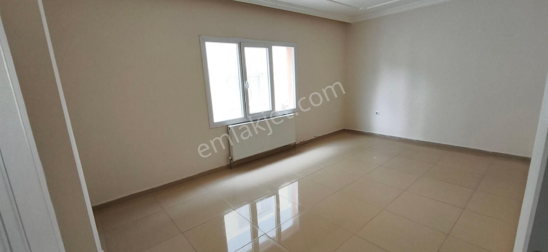 Kılıç Group Tan Satılık Gölcük Mah 4+1 Ara Kat Midyat Ana Yolu Üzerinde - Görsel 4