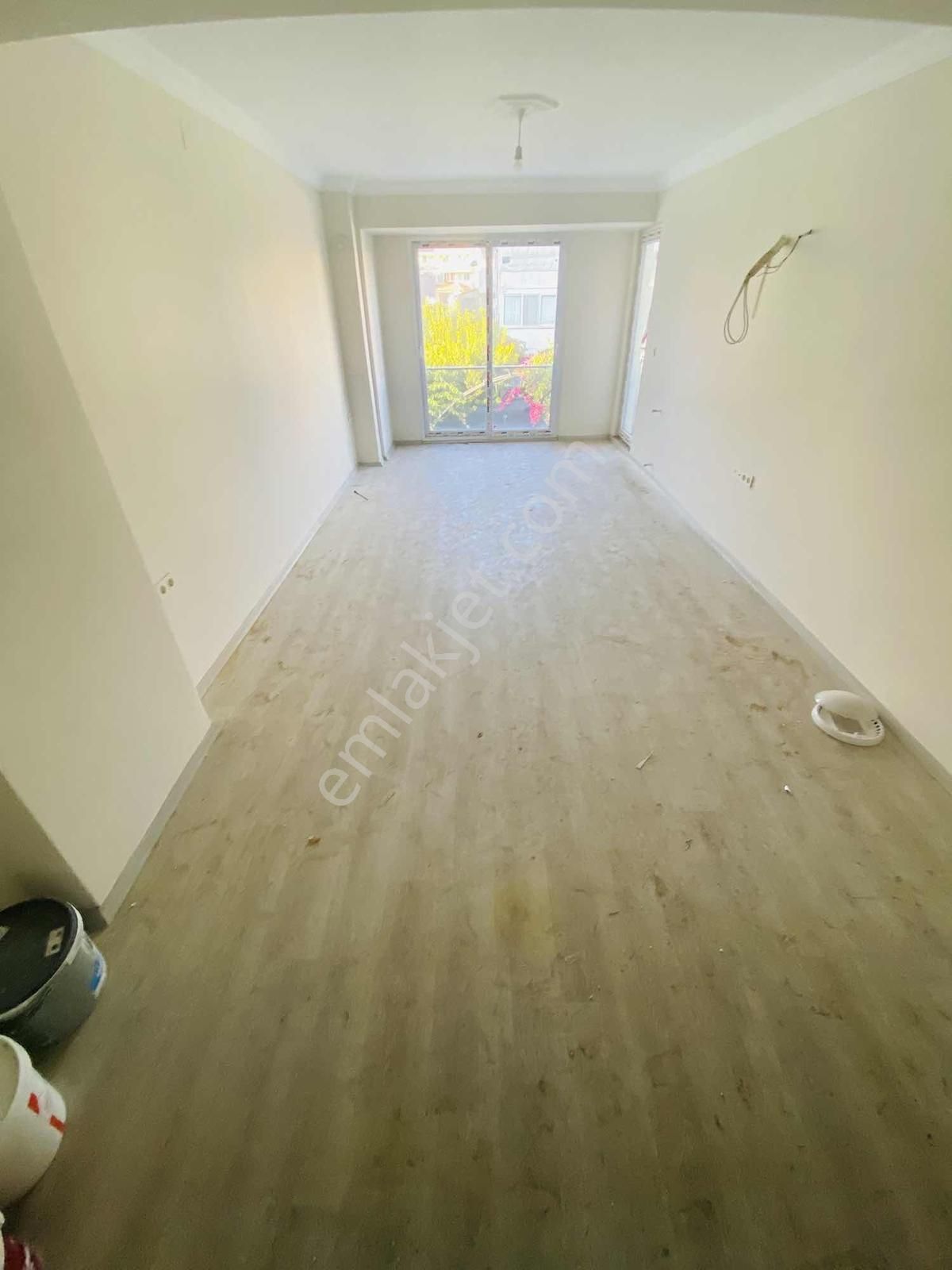 Dalaman Merkezde Satılık Full Kredili Geniş 47 M2 Net Ara Kat - Görsel 12