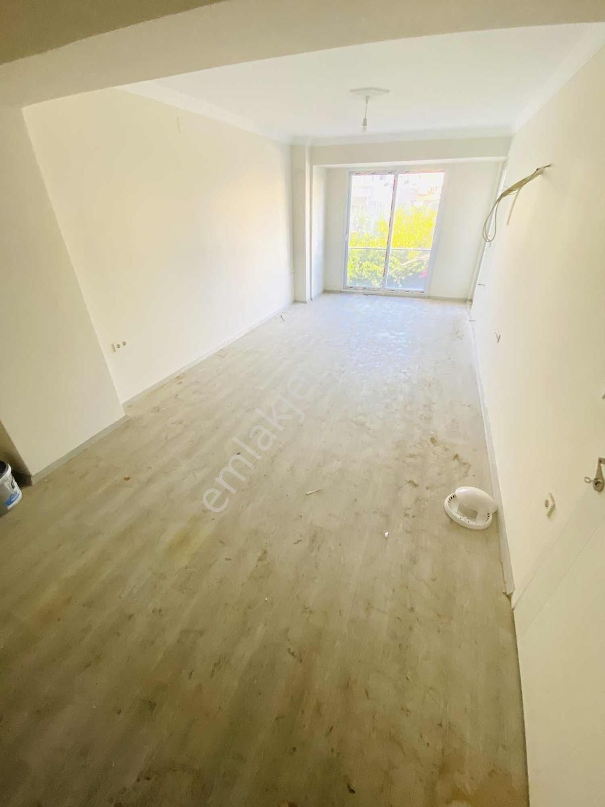 Dalaman Merkezde Satılık Full Kredili Geniş 47 M2 Net Ara Kat - Görsel 8