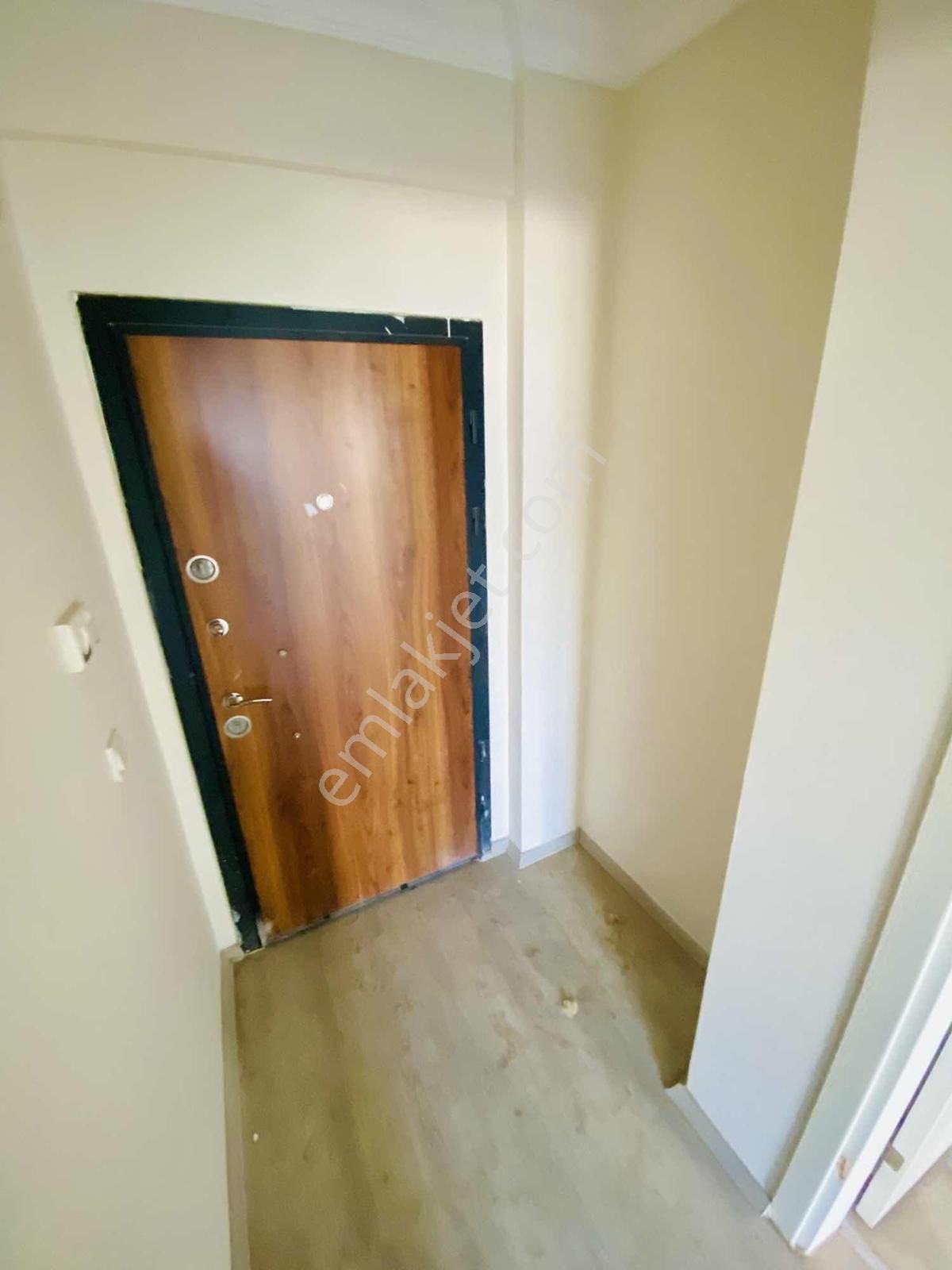 Dalaman Merkezde Satılık Full Kredili Geniş 47 M2 Net Ara Kat - Görsel 3