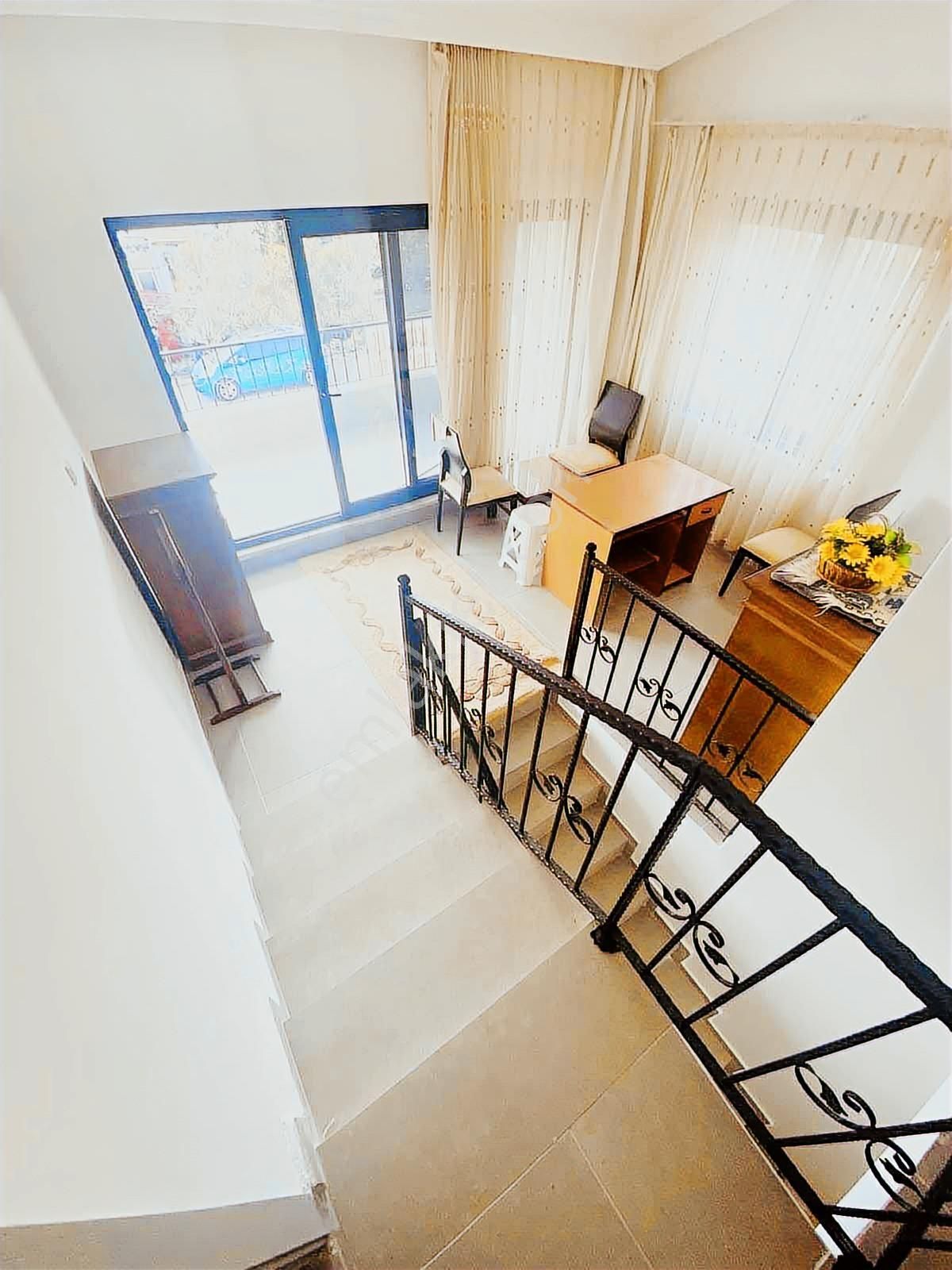 Dalaman Da Satılık 3+1 Geniş Eşyalı Villa - Görsel 3