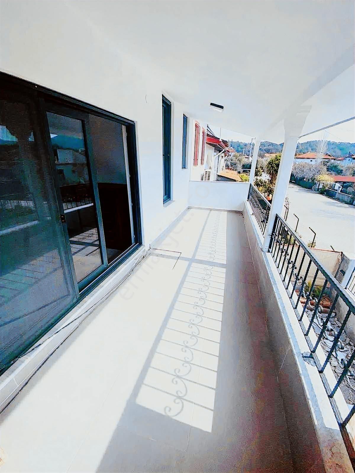 Dalaman Da Satılık 3+1 Geniş Eşyalı Villa - Görsel 17