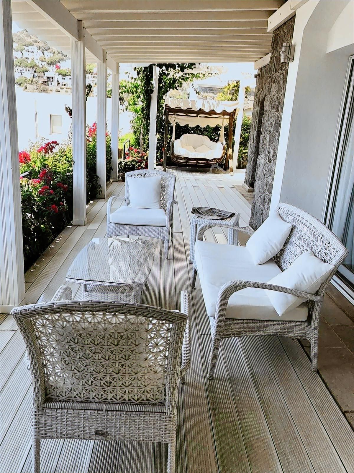 Gümüşlük'te Deniz Manzaralı Ve Bakımlı Villa - Görsel 10