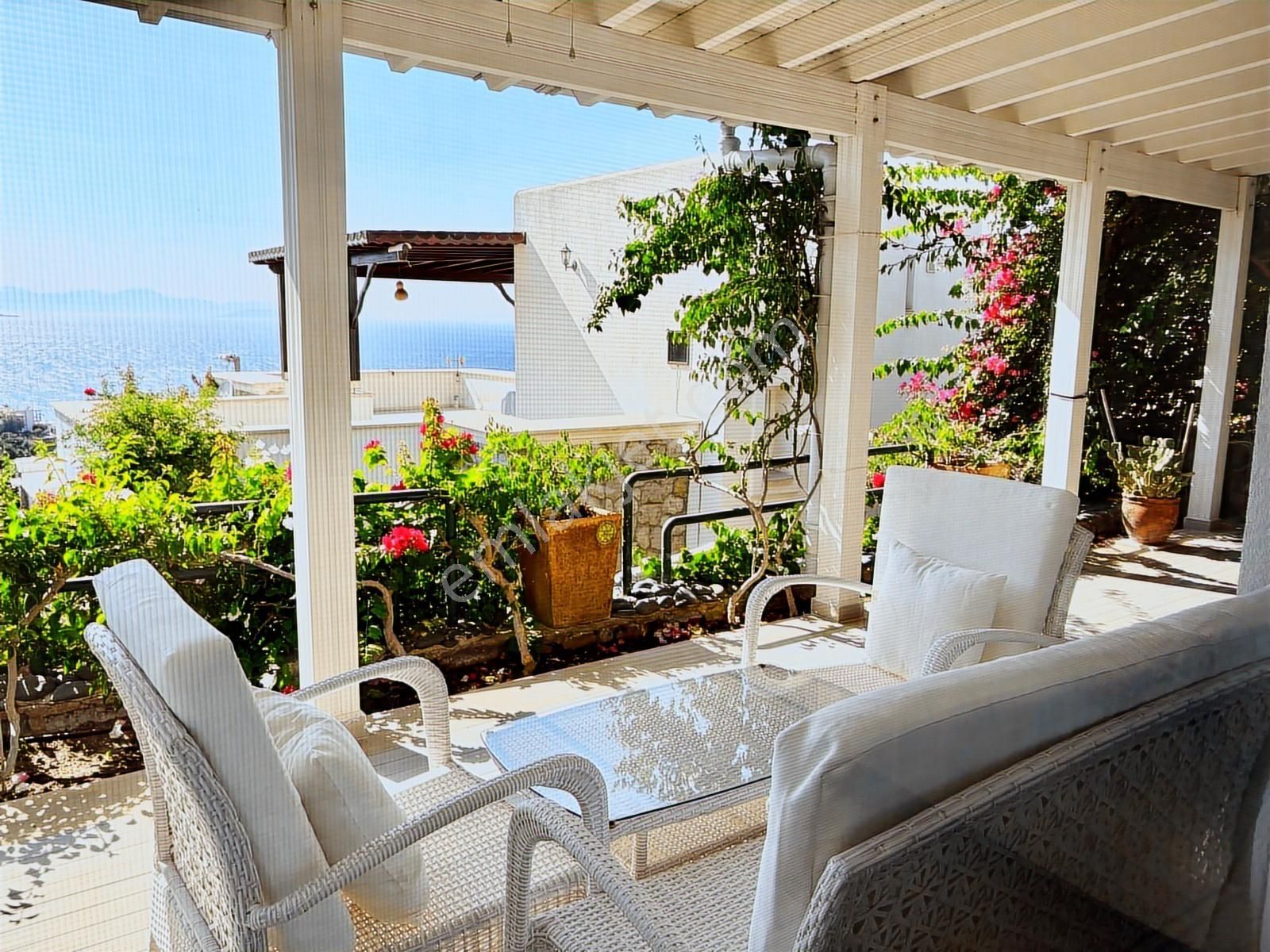 Gümüşlük'te Deniz Manzaralı Ve Bakımlı Villa - Görsel 2