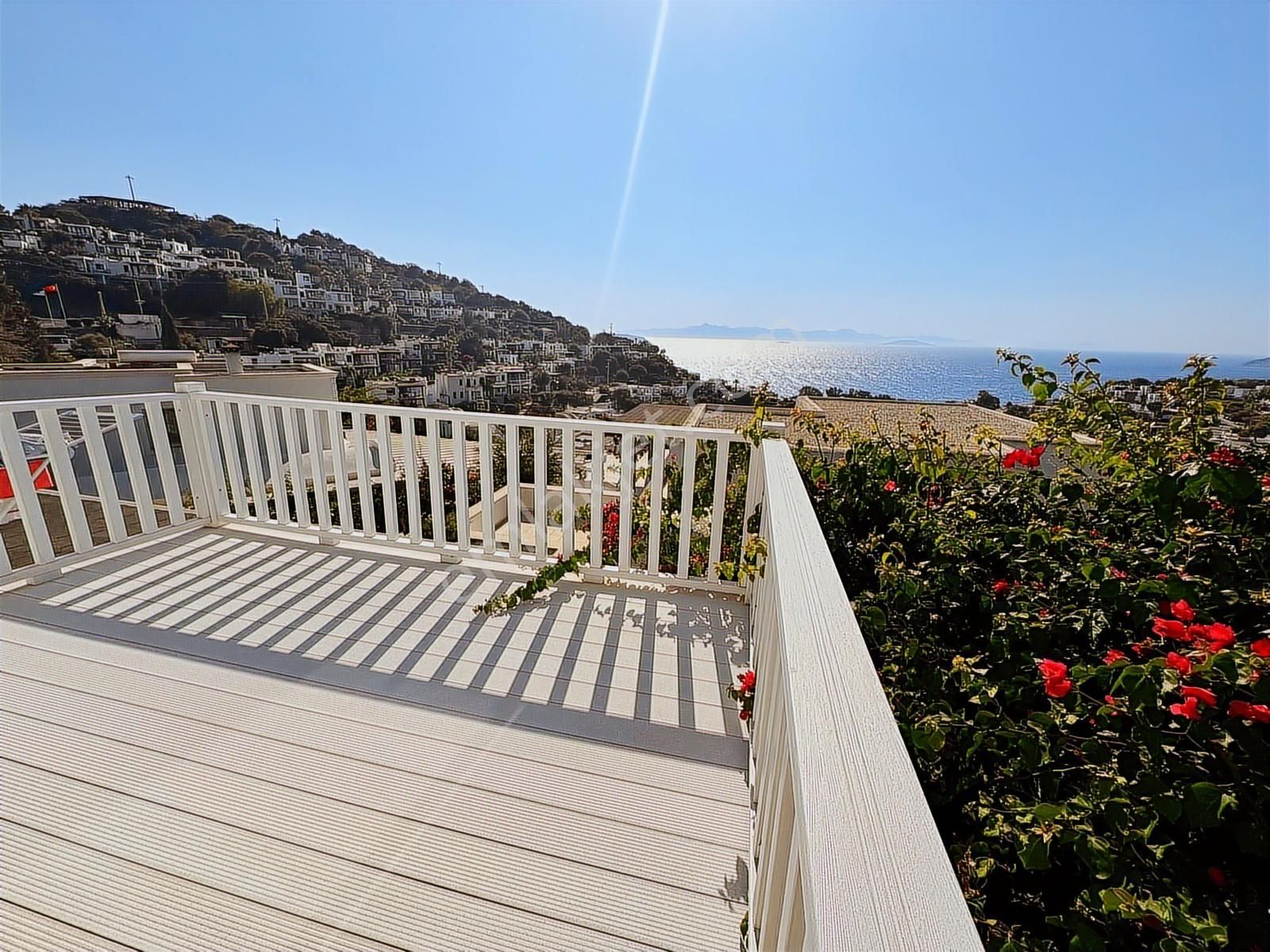 Gümüşlük'te Deniz Manzaralı Ve Bakımlı Villa - Görsel 23