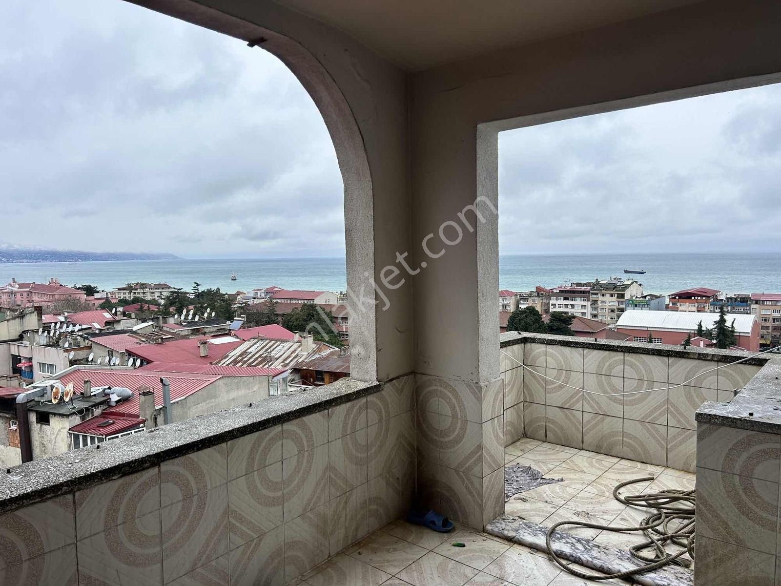 Trabzon Tanjantta Deniz Manzaralı Trıpleks Daire - Görsel 33