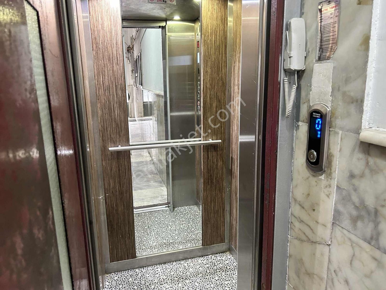 Trabzon Tanjantta Deniz Manzaralı Trıpleks Daire - Görsel 31