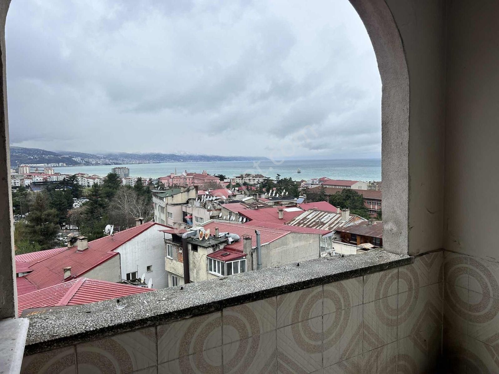 Trabzon Tanjantta Deniz Manzaralı Trıpleks Daire - Görsel 34