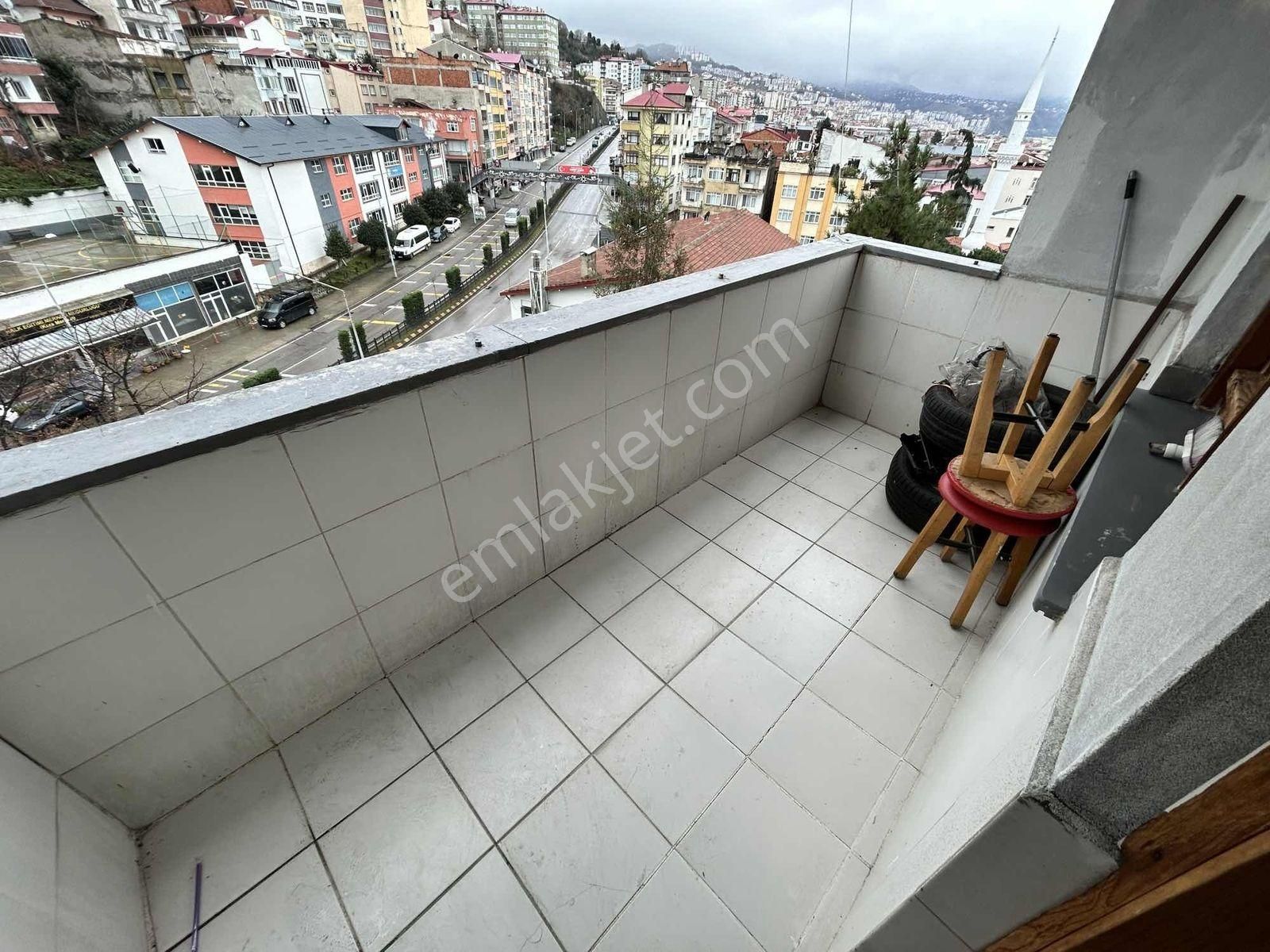 Trabzon Tanjantta Deniz Manzaralı Trıpleks Daire - Görsel 13