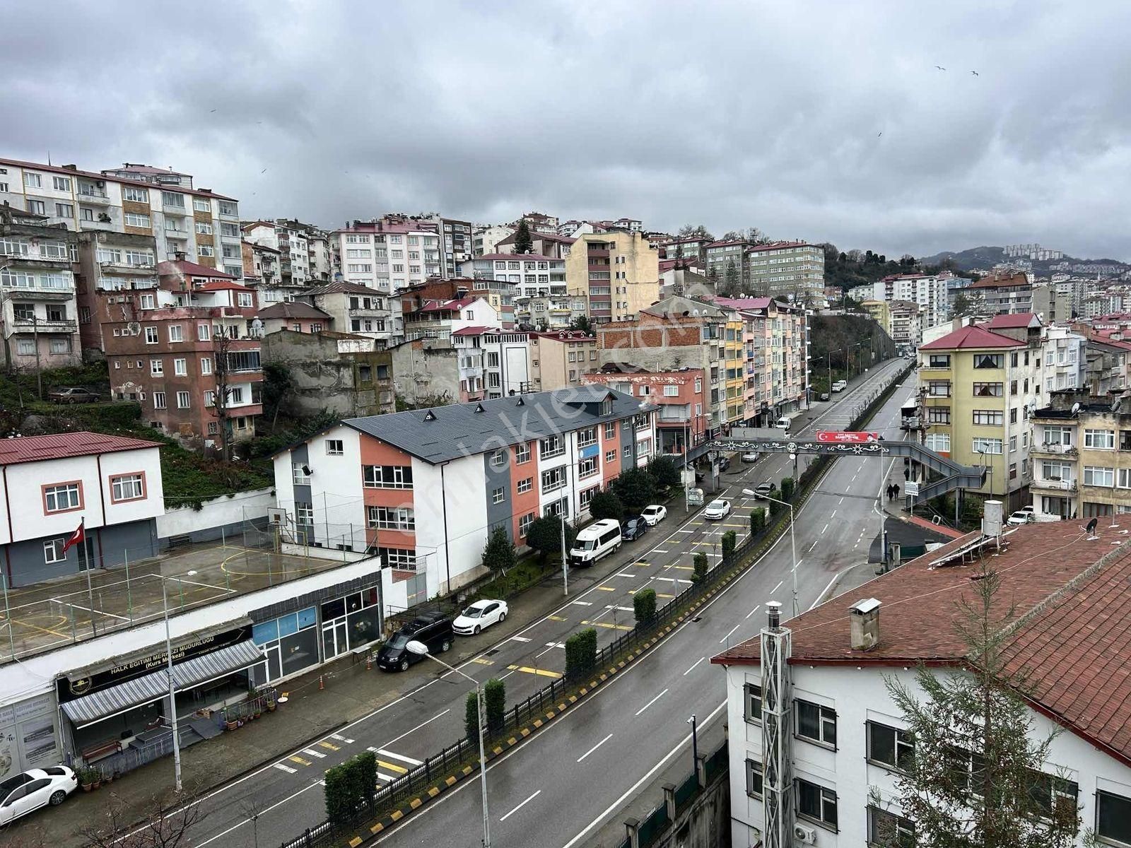 Trabzon Tanjantta Deniz Manzaralı Trıpleks Daire