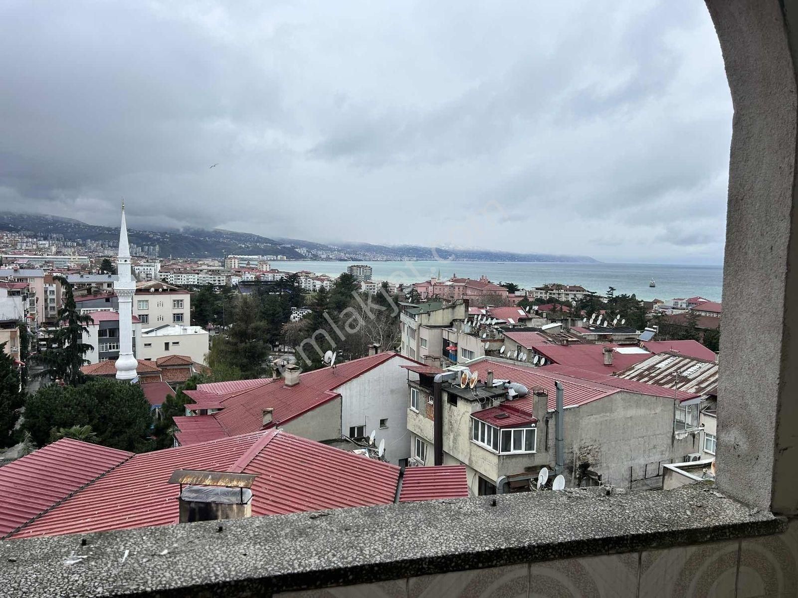 Trabzon Tanjantta Deniz Manzaralı Trıpleks Daire - Görsel 32