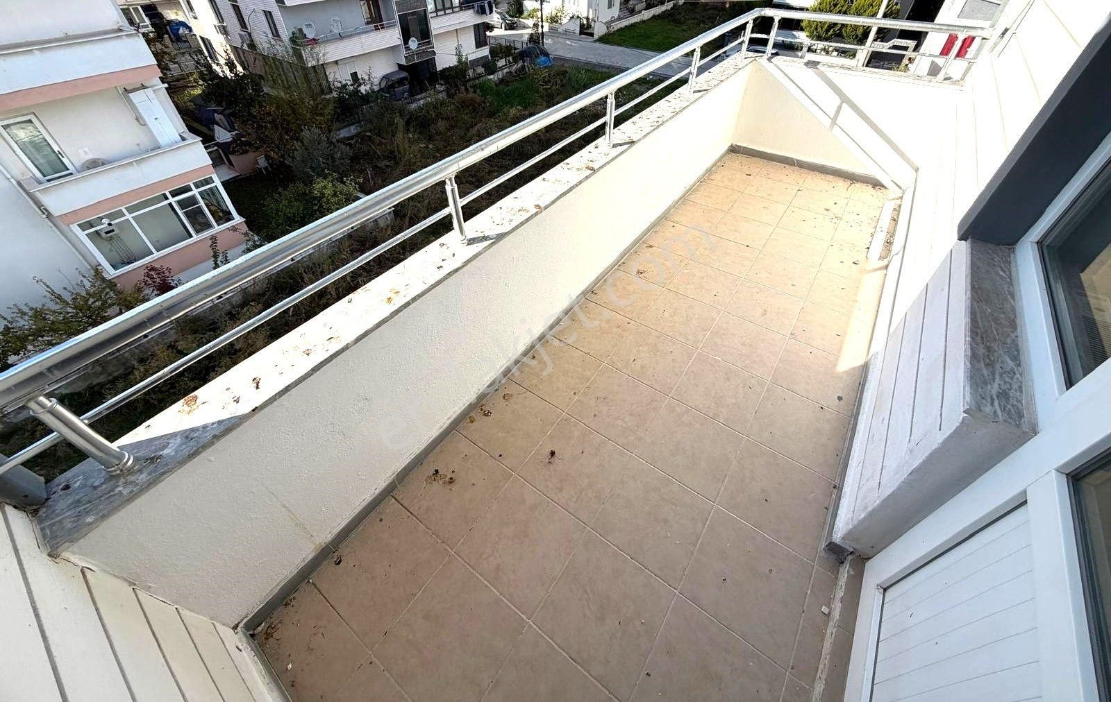 𝄞melodi'den Akçay'da 3+1 İçi Komple Yapılı Ayrı Mutfaklı Ön Cephe Fırsat Fiyatıyla Satılık Daire - Görsel 7