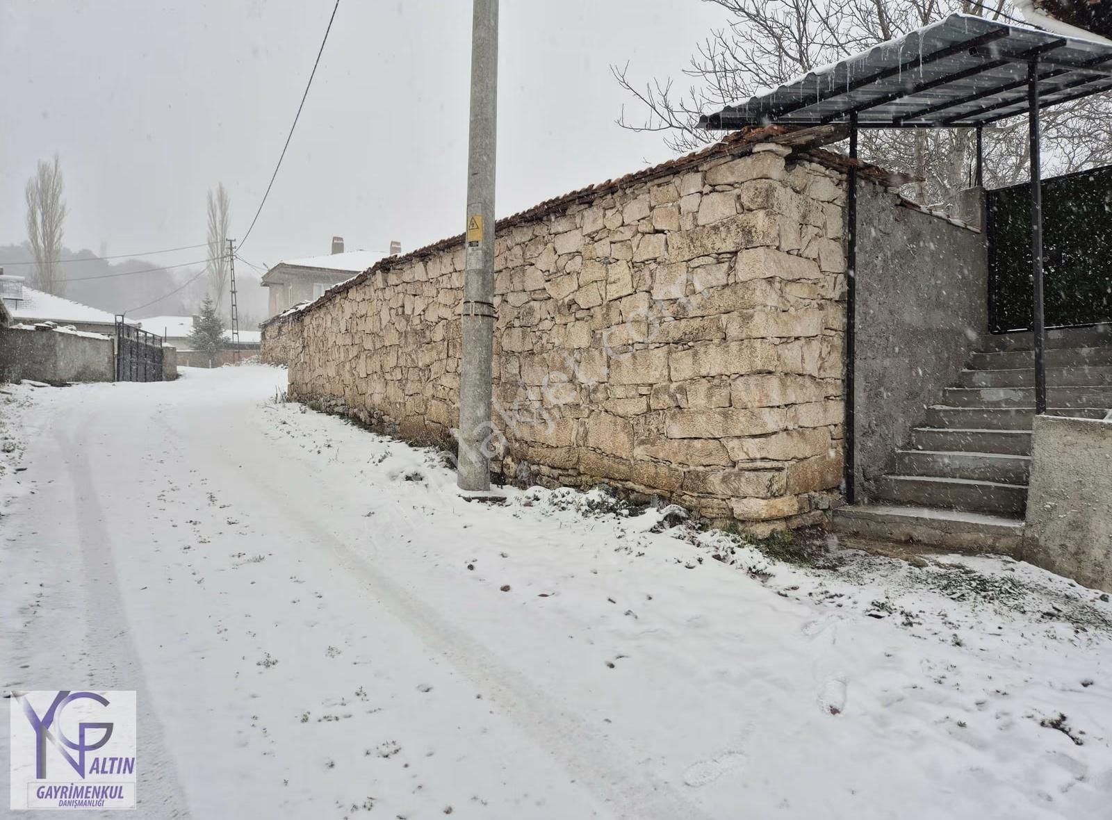 Yng Altın Kütahya Domaniçte Köyiçi İmarlı Satılık Köy Evi - Görsel 22