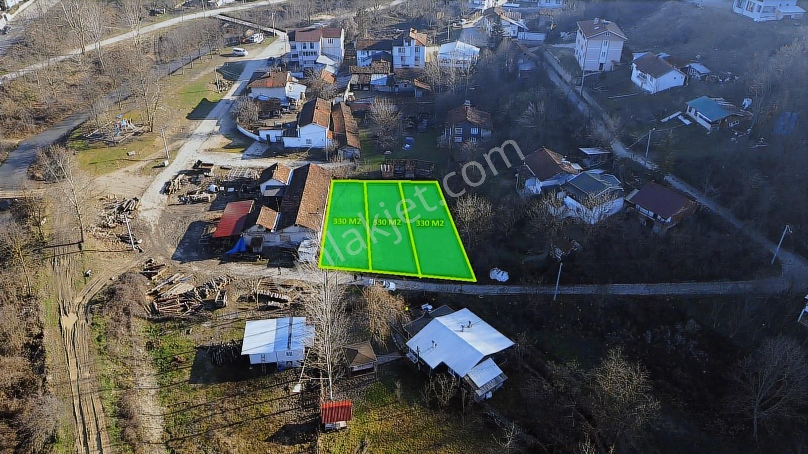 Ulucan'dan İnegöl Hacıkara Mahallesinde Satılık Mükemmel Arsalar