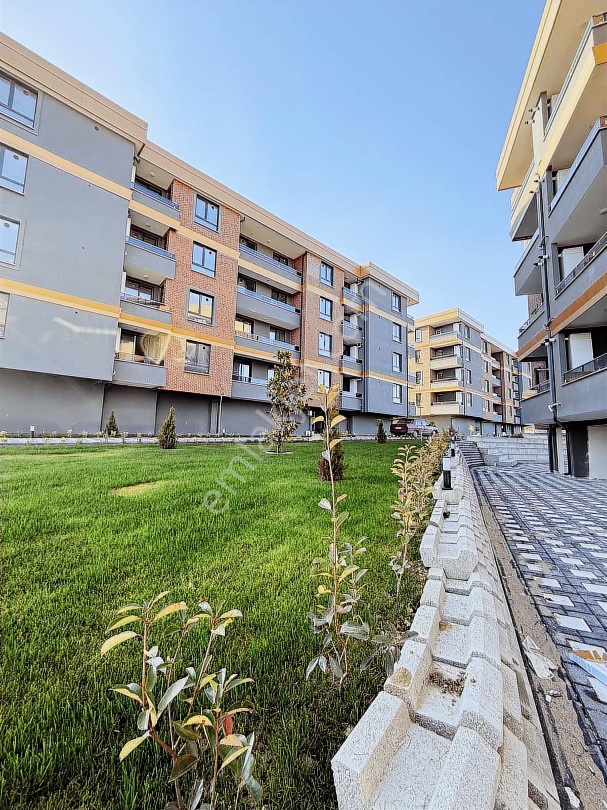 Ulucan'dan İnegöl Mobilyum Avm Civarı Lüks Havuzlu Site İçi 1+1 - Görsel 32