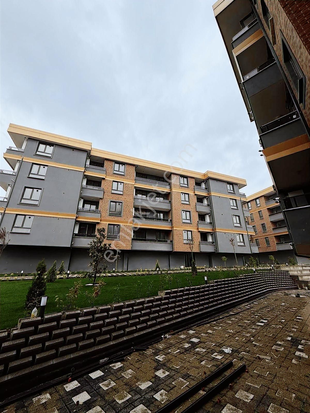 Ulucan'dan İnegöl Mobilyum Avm Civarı Lüks Havuzlu Site İçi 1+1 - Görsel 21