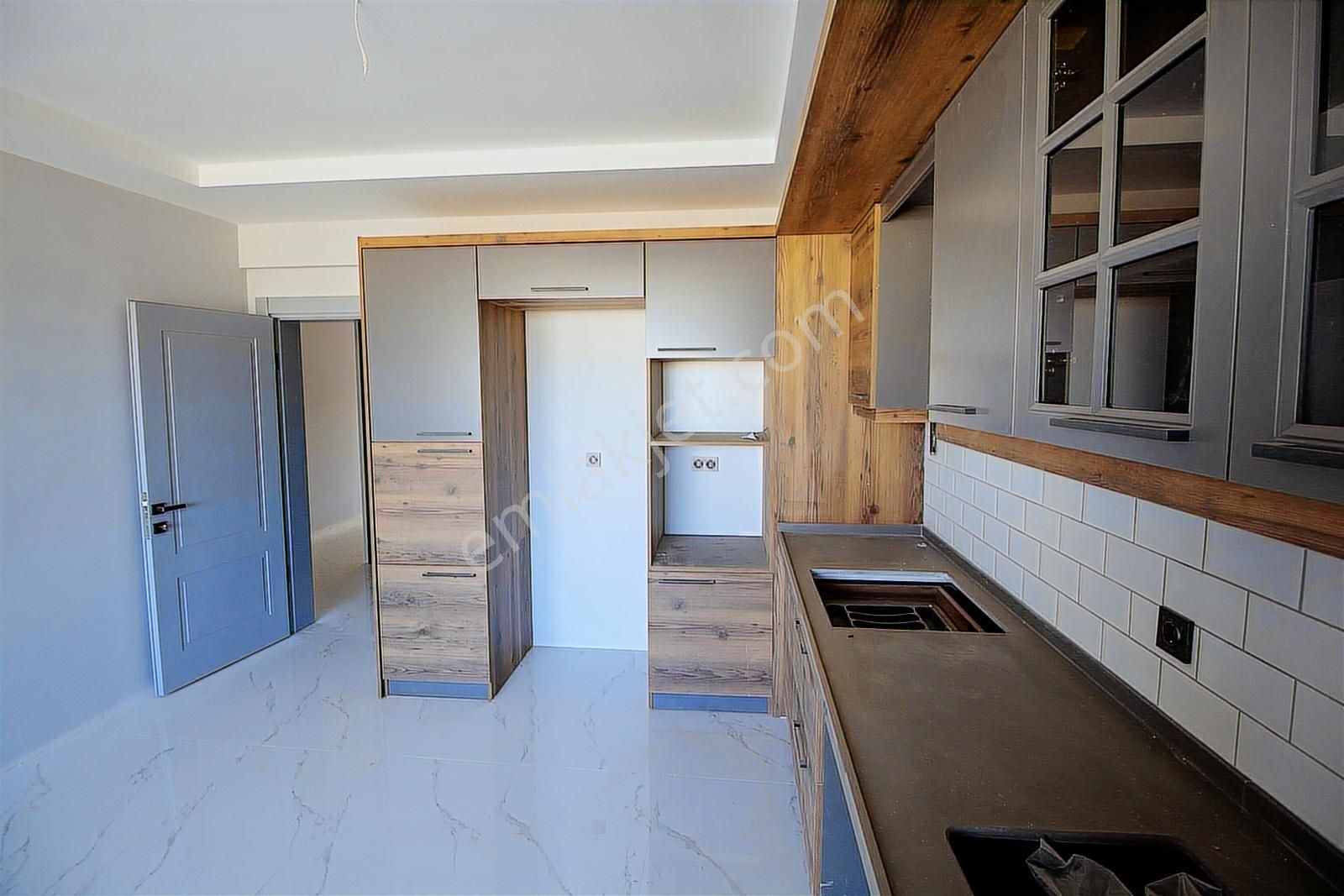 Kayapa Çamlık'ta 165 M2 3+1 Ebevyn Banyo Asansör Giyinme Odası - Görsel 22