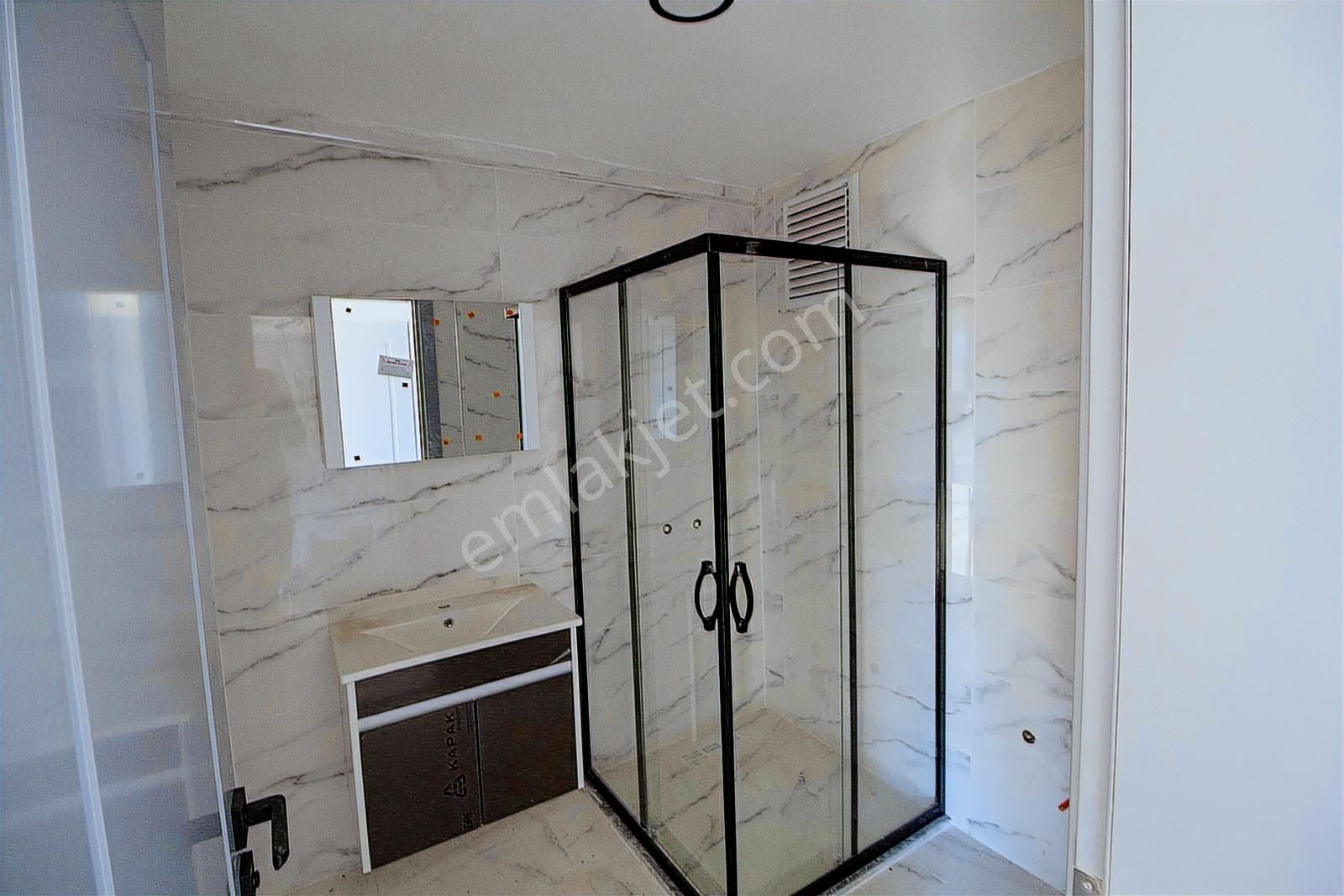 Kayapa Çamlık'ta 165 M2 3+1 Ebevyn Banyo Asansör Giyinme Odası - Görsel 8