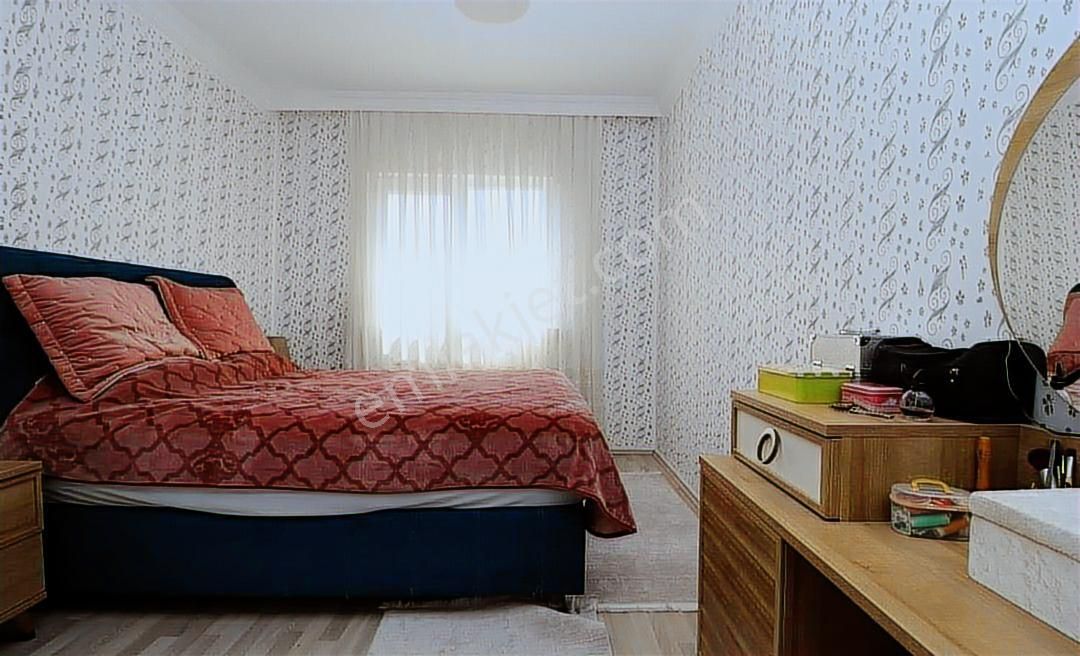 Akıncı Dan Oğuzlar Sitede Asansörlü Arakat İskanlı Okul Yanı 3+1 - Görsel 3