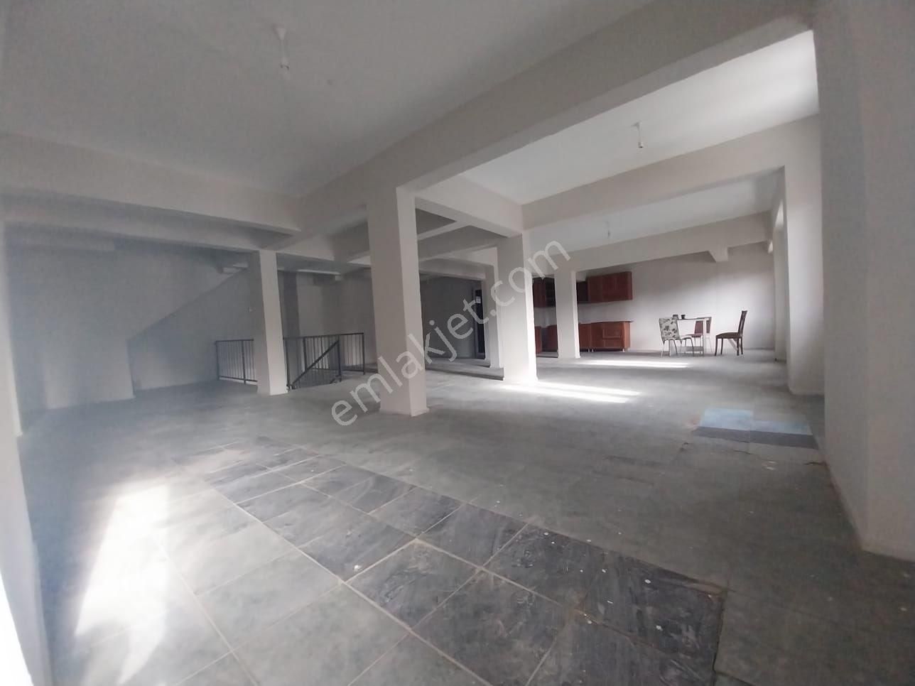 Sahibinden Bayraklı Çaymahallesi Kiralık Dükkan - Görsel 24