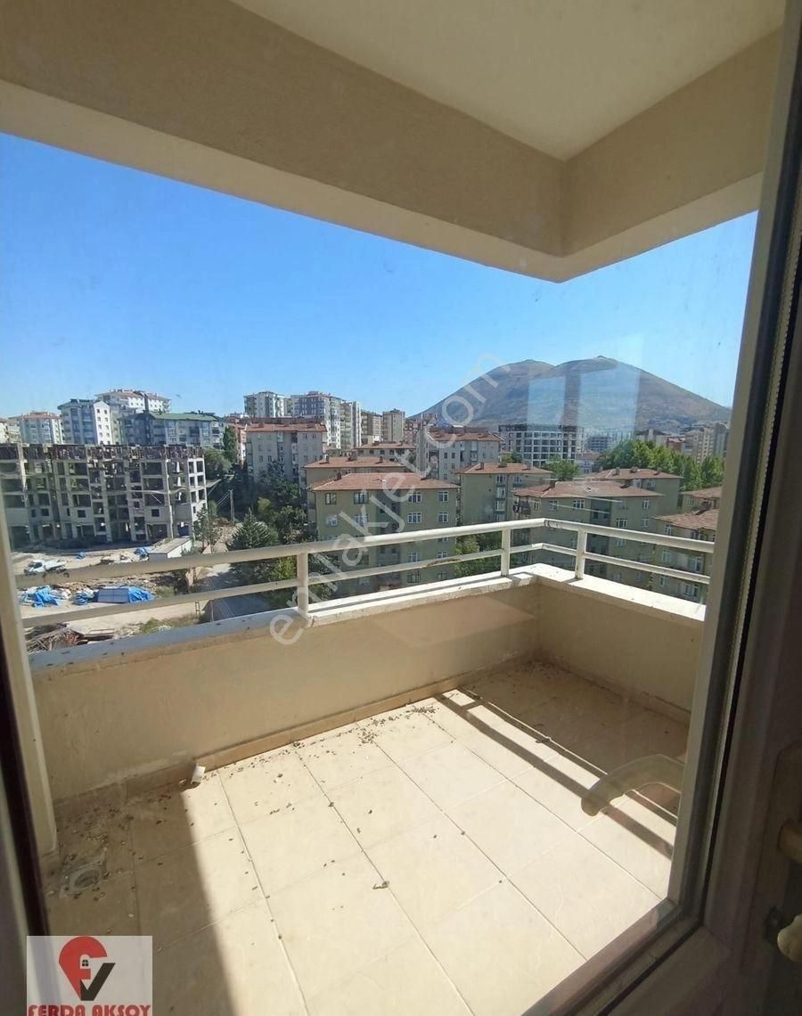 Talas Yenidoğanda Geniş Ve Bakımlı 3+1 Satılık Daire - Görsel 11