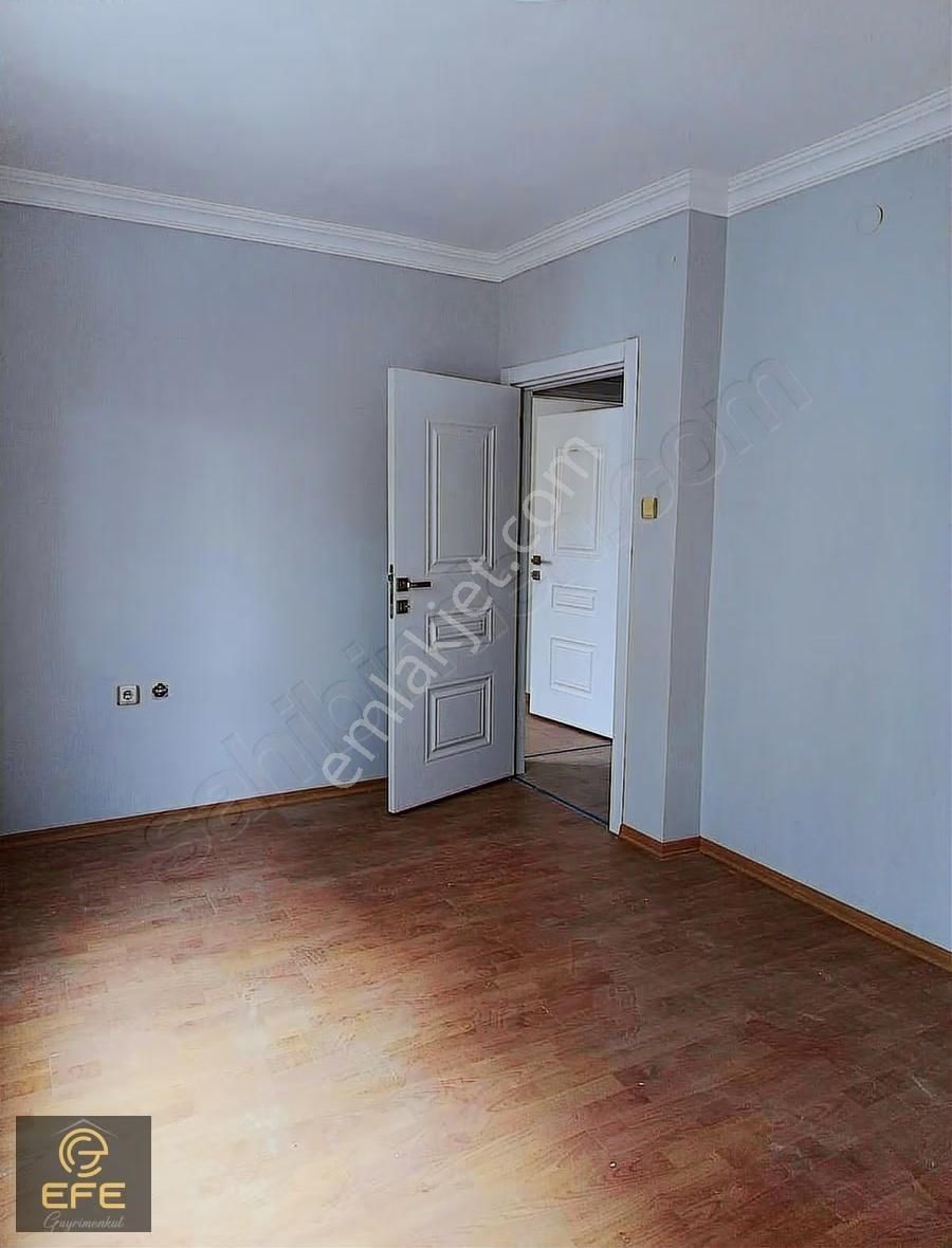 Efe Gayrimenkulden Kiralık 3+1 Merkezi Konumda Daire - Görsel 4
