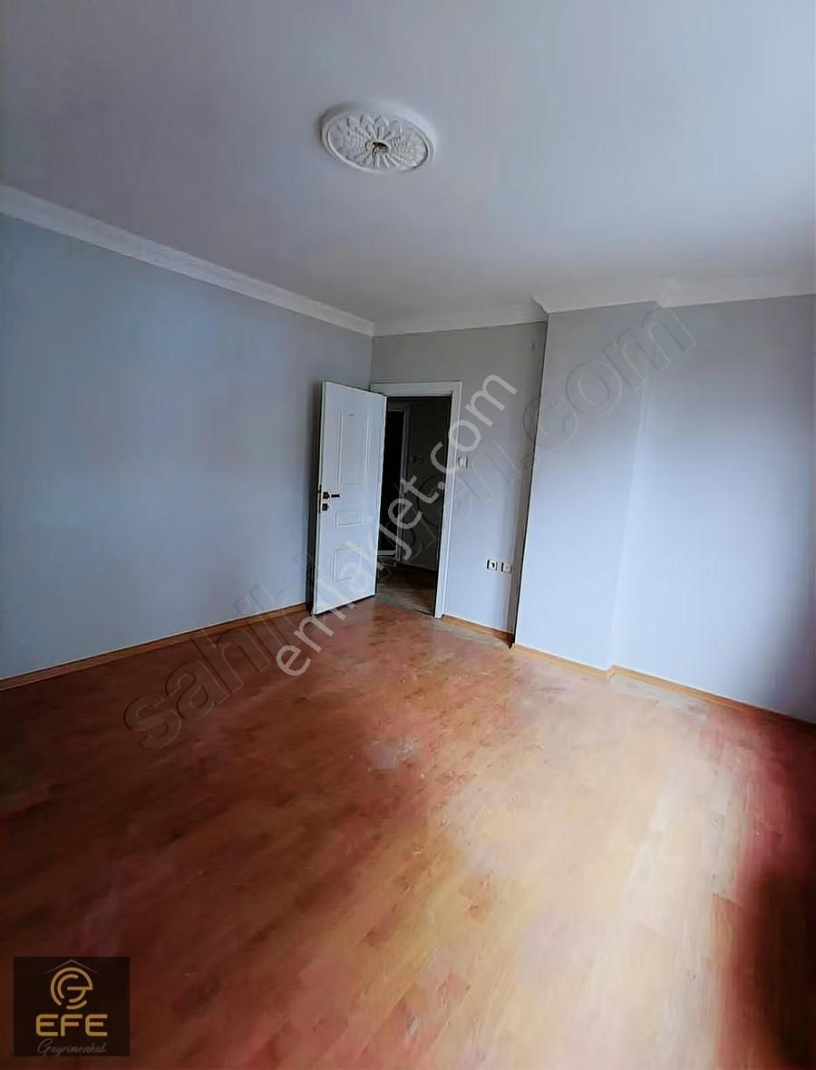 Efe Gayrimenkulden Kiralık 3+1 Merkezi Konumda Daire - Görsel 6